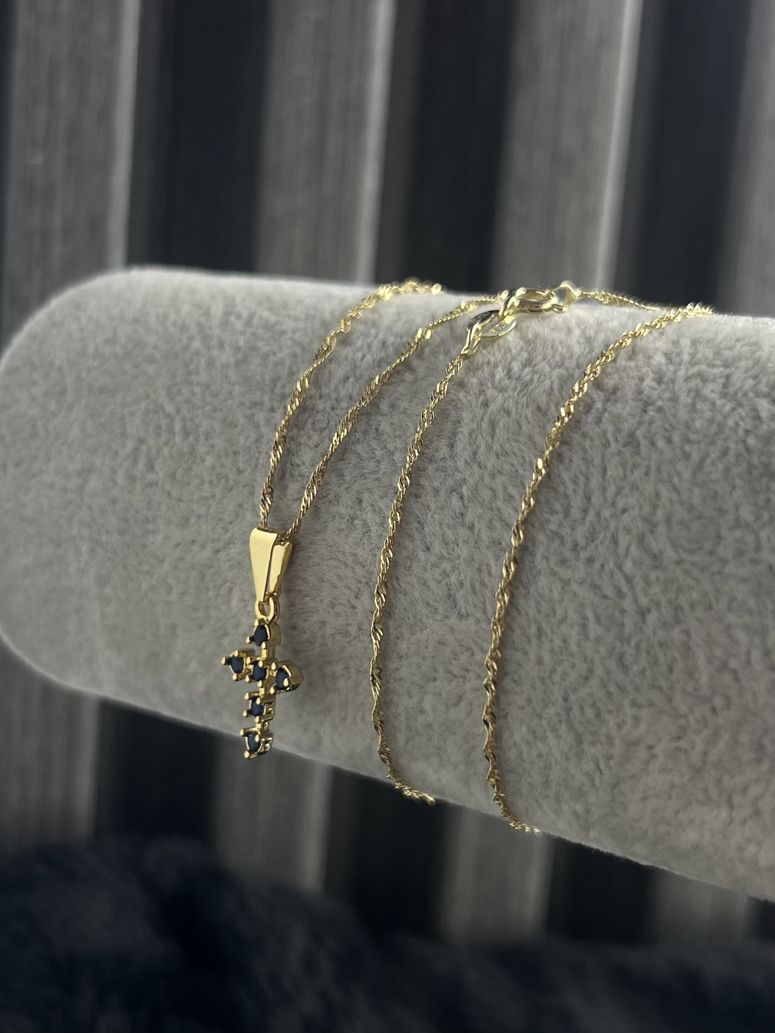 CADENA SINGAPUR CRUZ CIRCONES AZUL