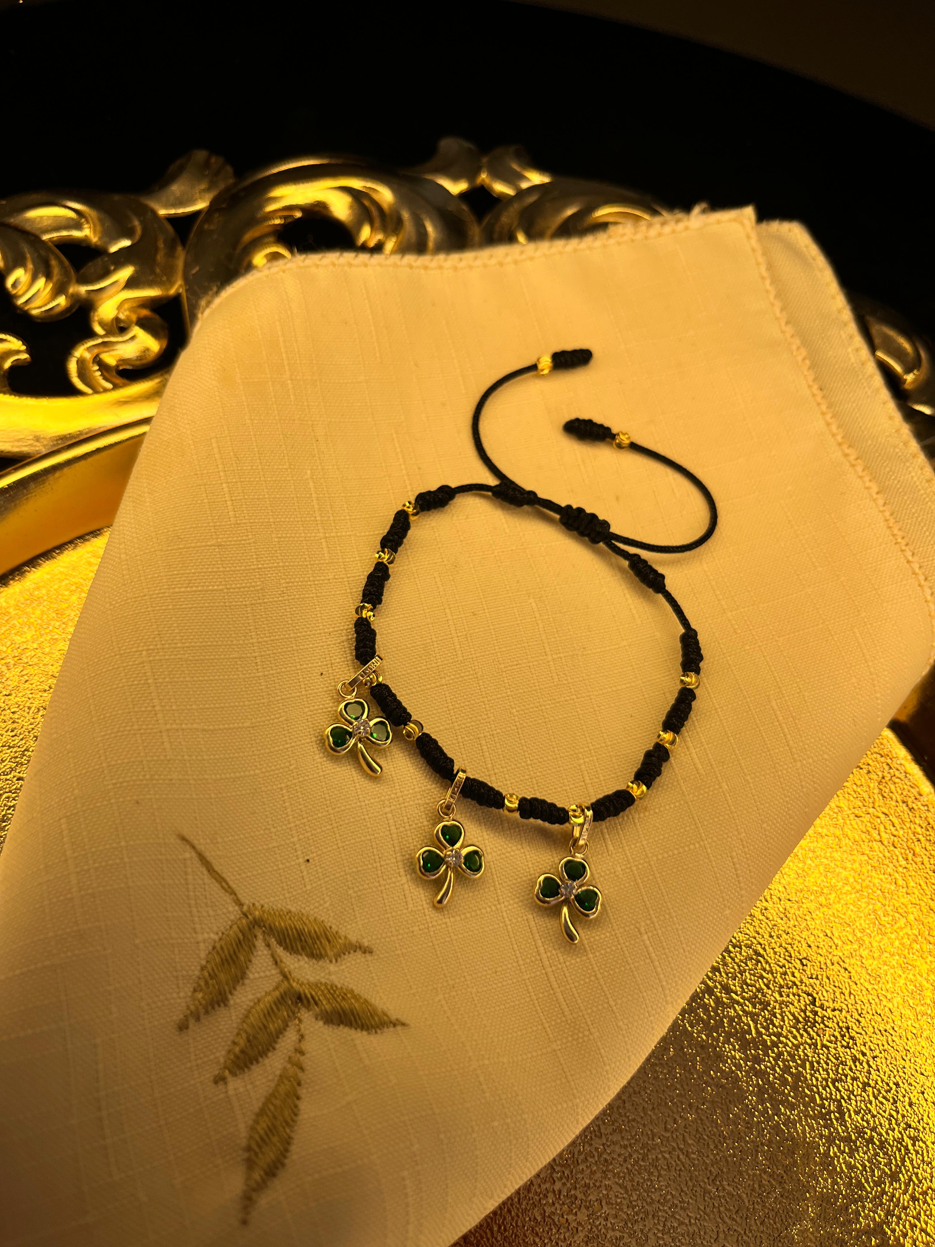 PULSERA TRIPLE TREBOL PROTECCION