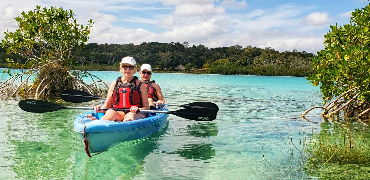 BACALAR, SELVA Y KAYAK