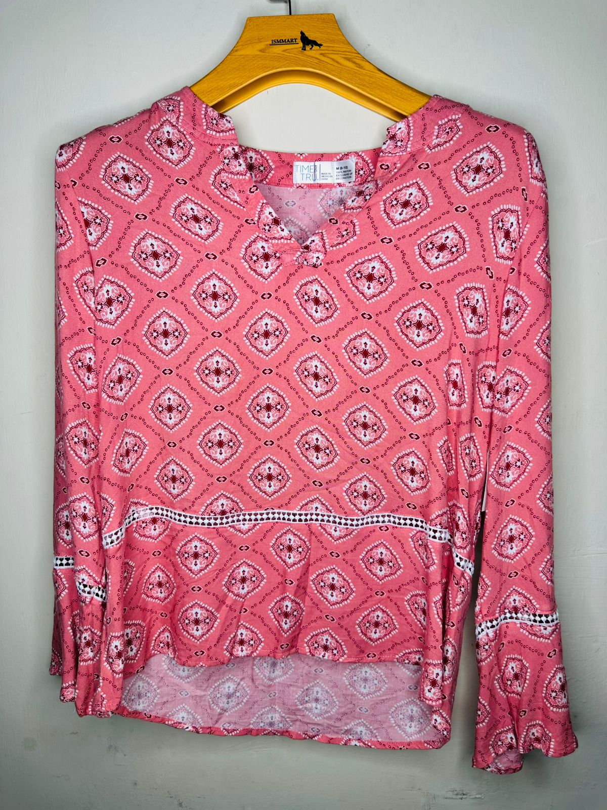 Pink patterned long-sleeve blouse