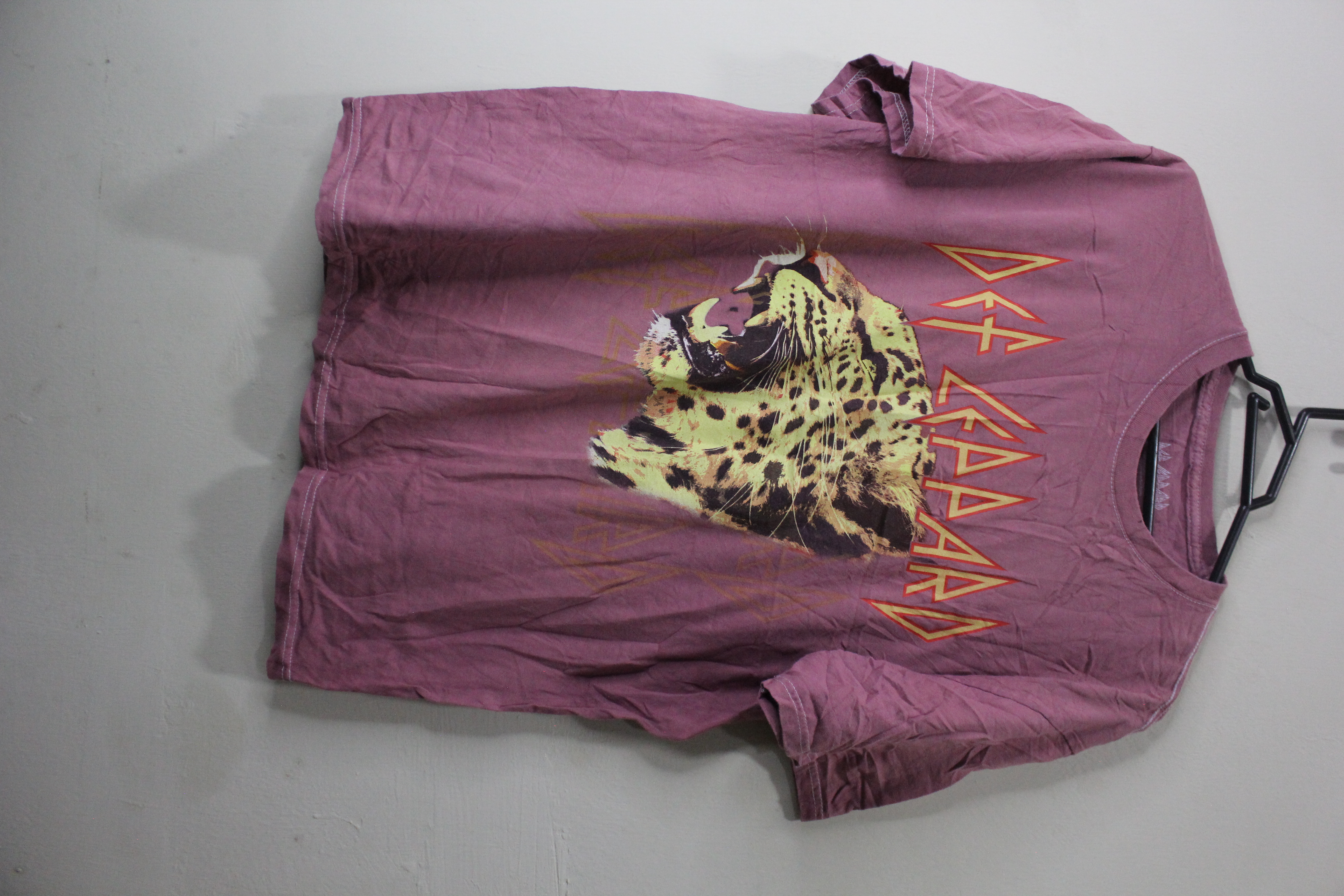 Def Leppard Band T-shirt