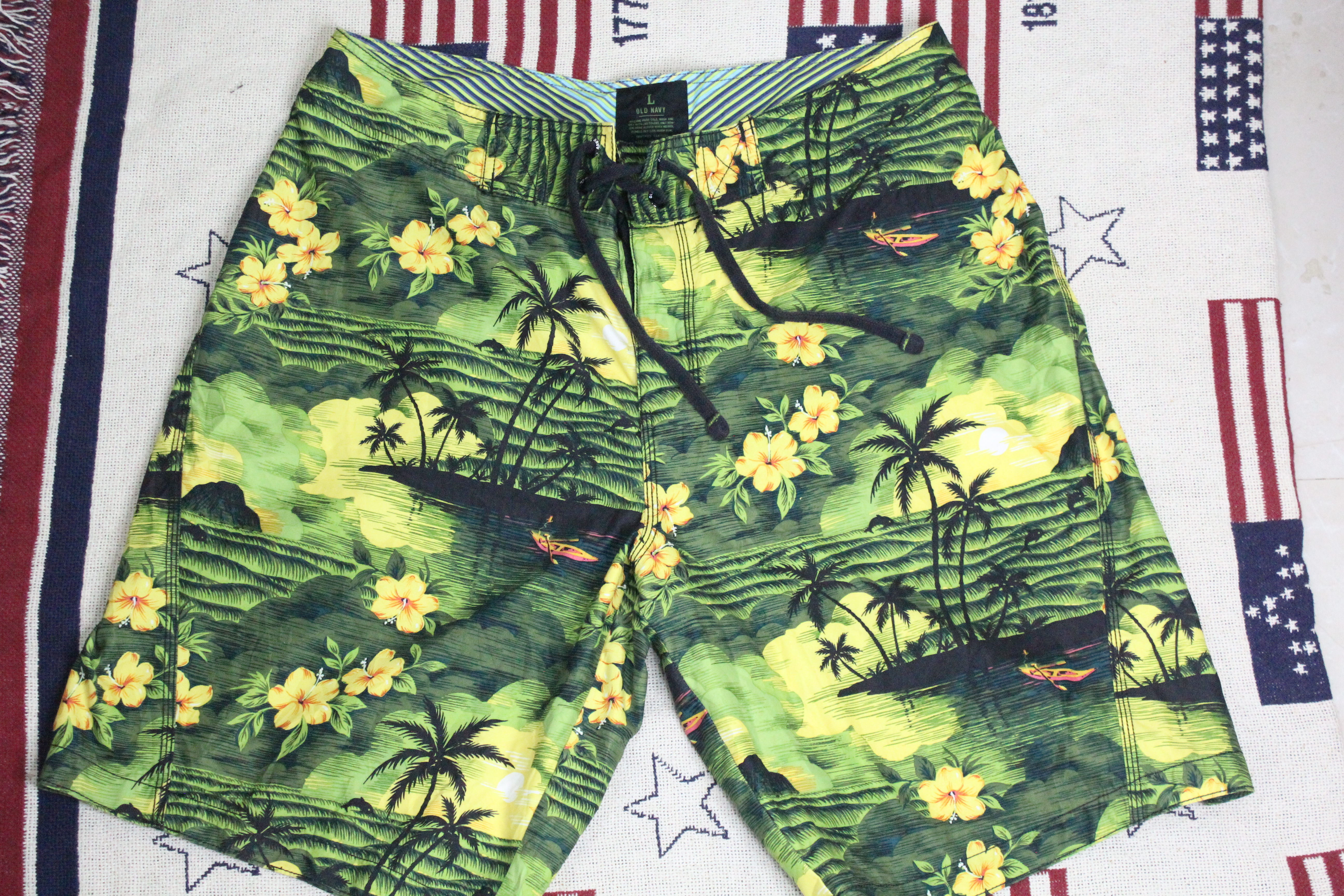 Hawaiian Print Board Shorts