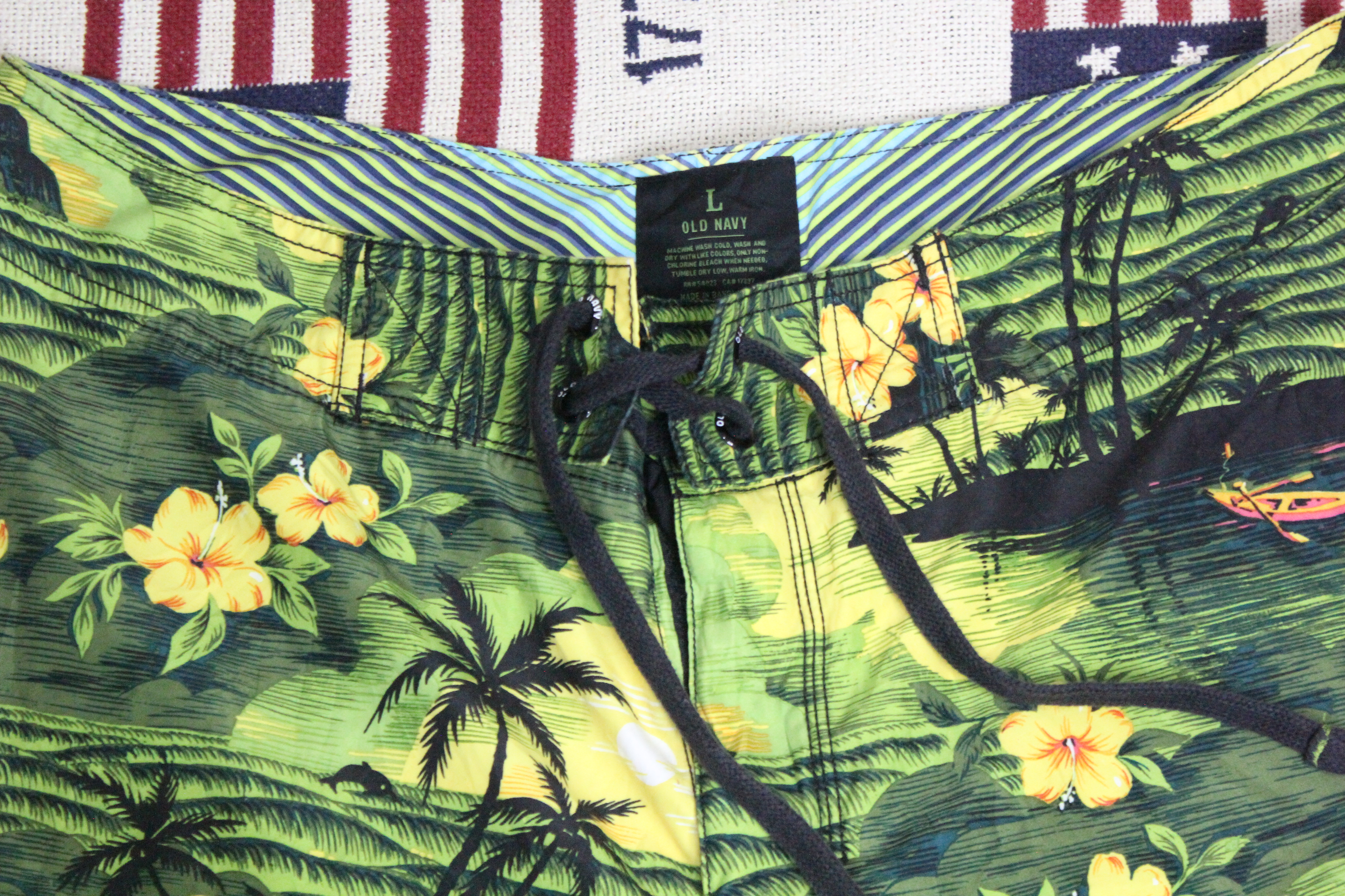 Men's Tropical Print Swim Trunks
