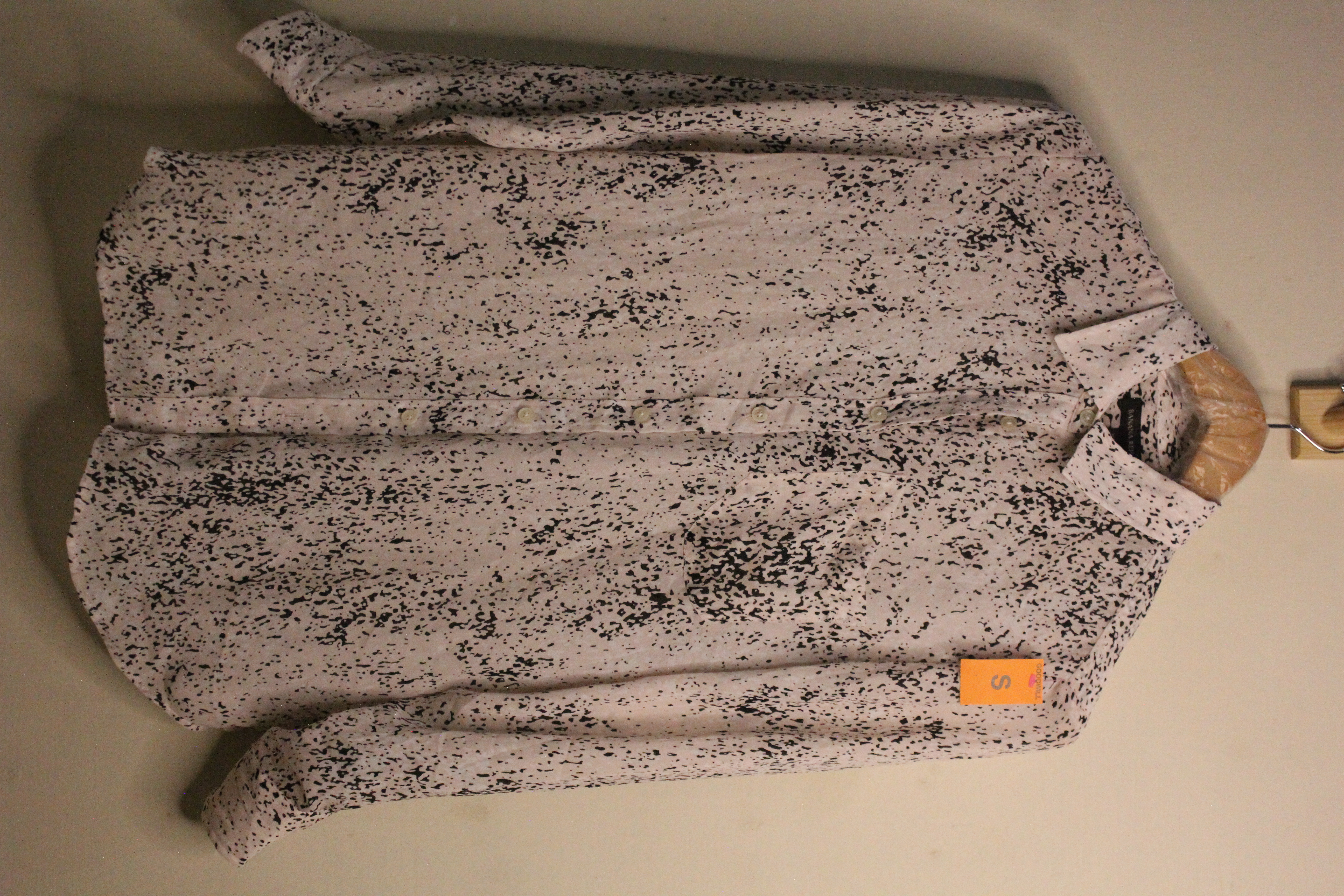 womes long-sleeve patterned shirt