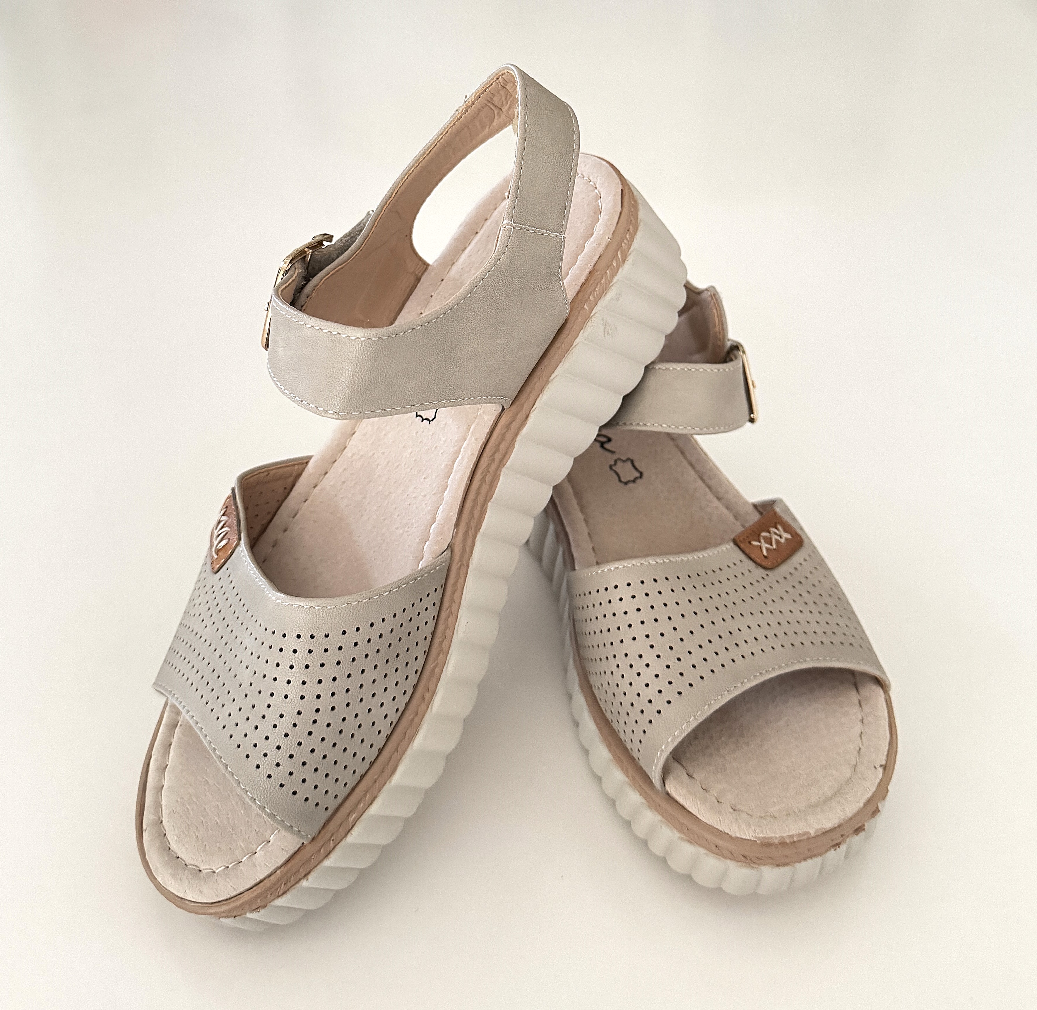 Basutės moterims Haidra,  pilkos