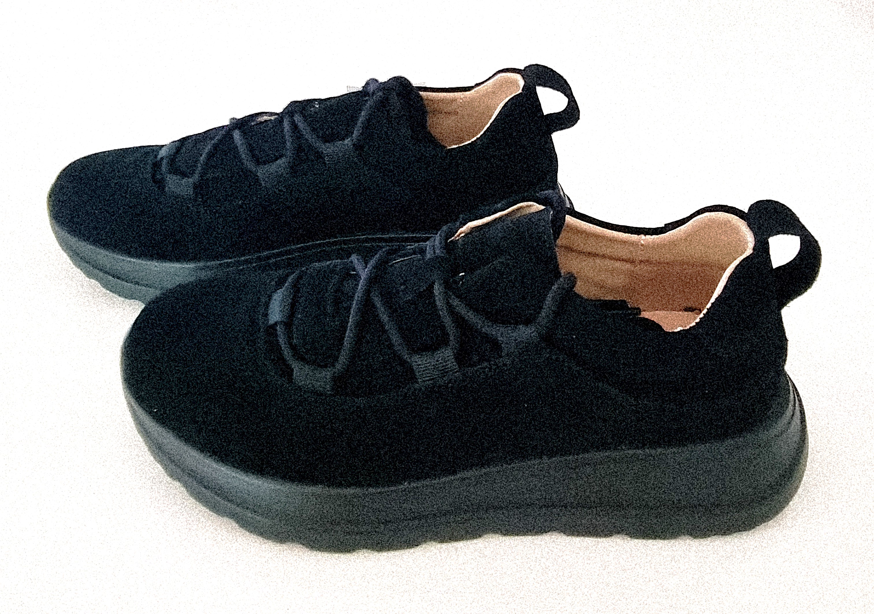 Moteriški juodi laisvalaikio batai