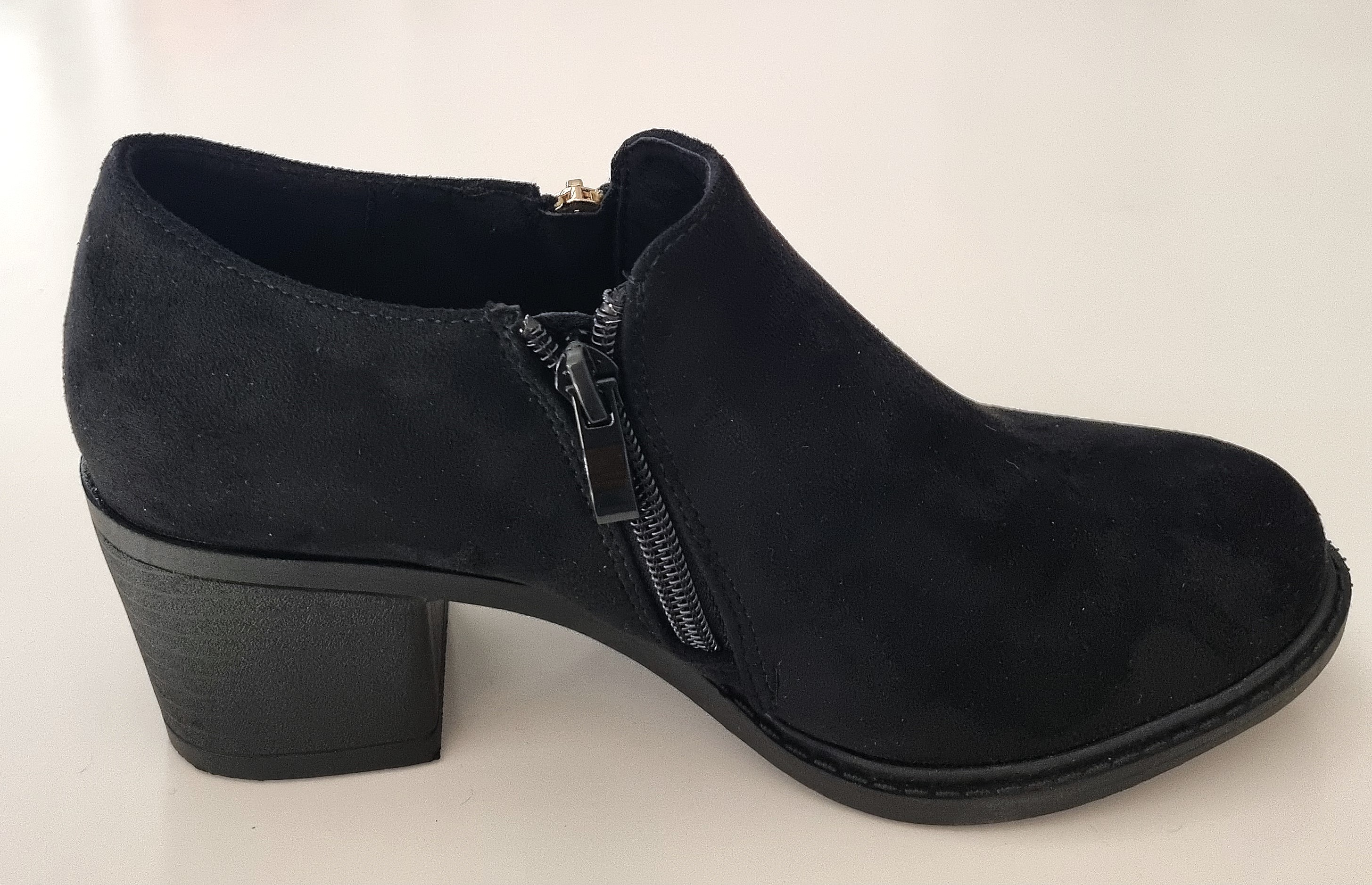 Moteriški bateliai su užtrauktuku