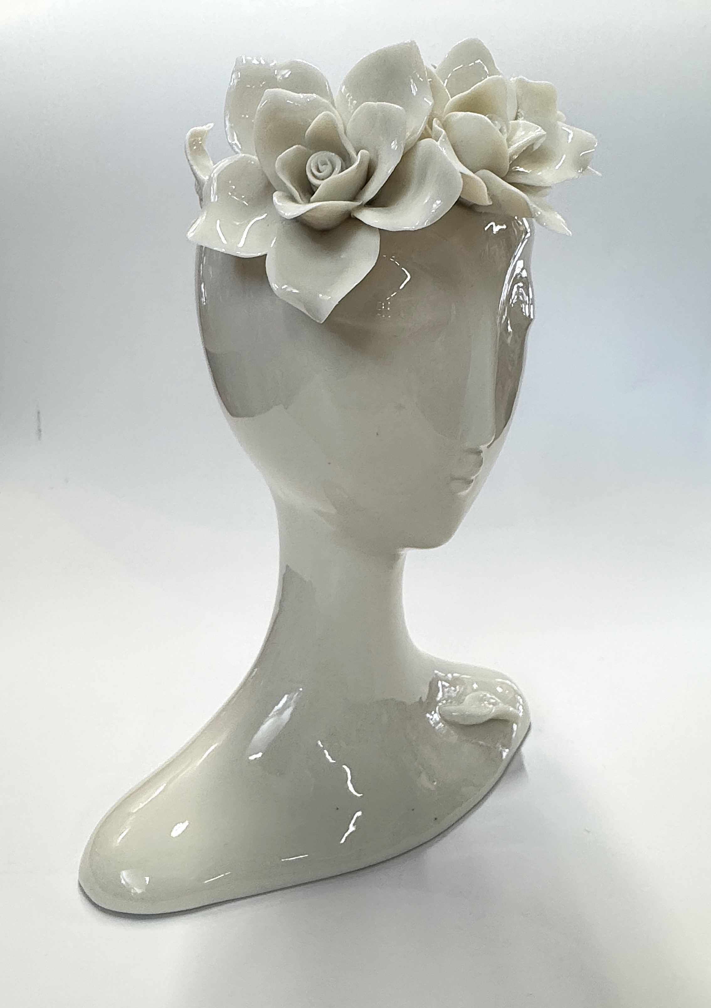 Keraminė vaza „Elegancija“