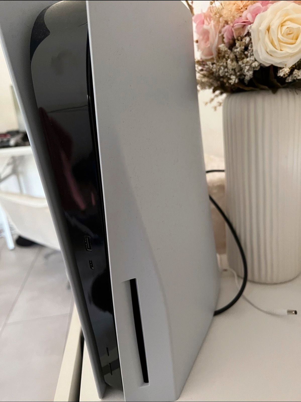 PlayStation 5 žaidimų konsolė