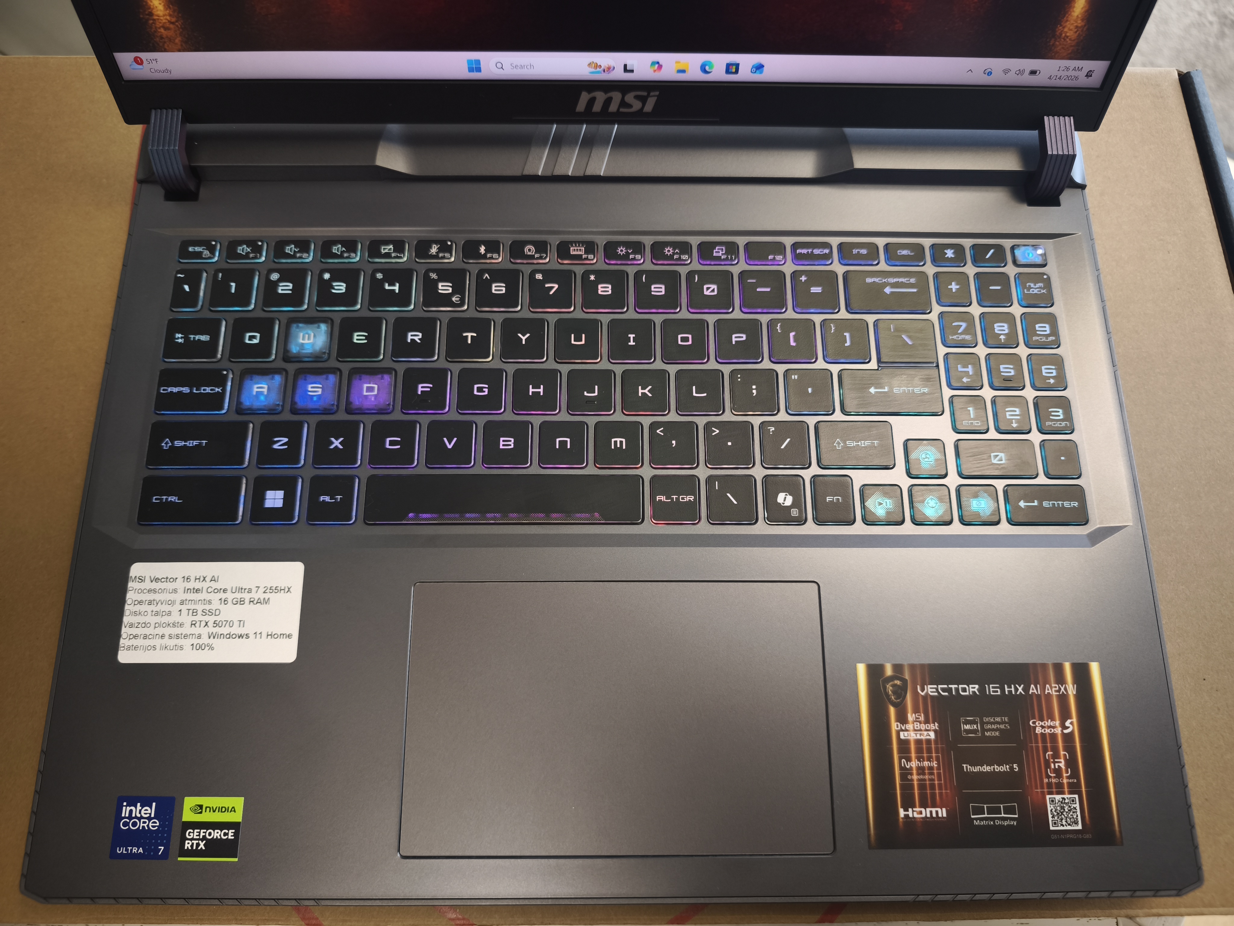 Msi Vector 16 Rtx 5070ti / Intel Ultra 7/ 1tb SSD su Garantija