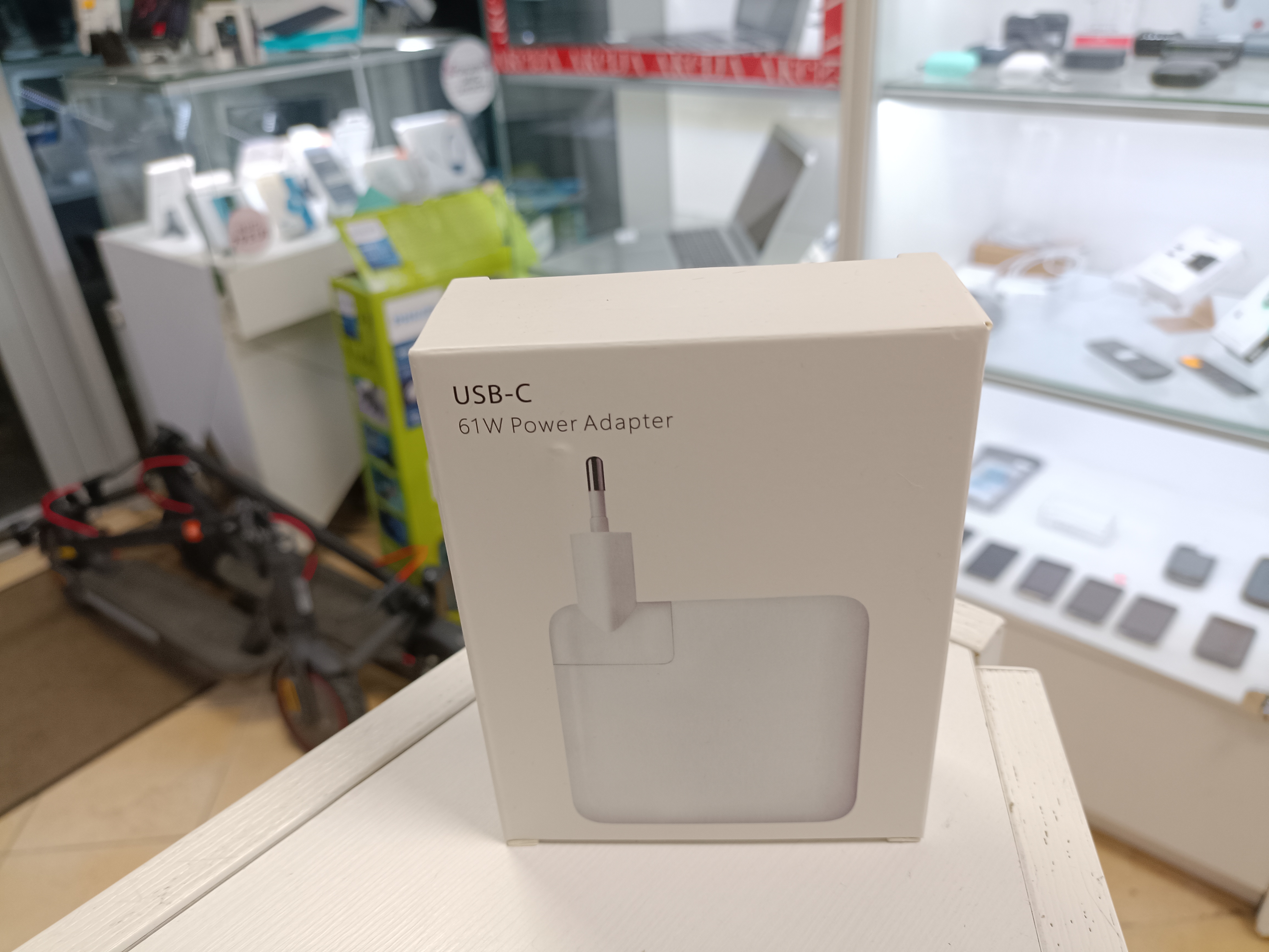 USB-C 61W maitinimo adapteris 