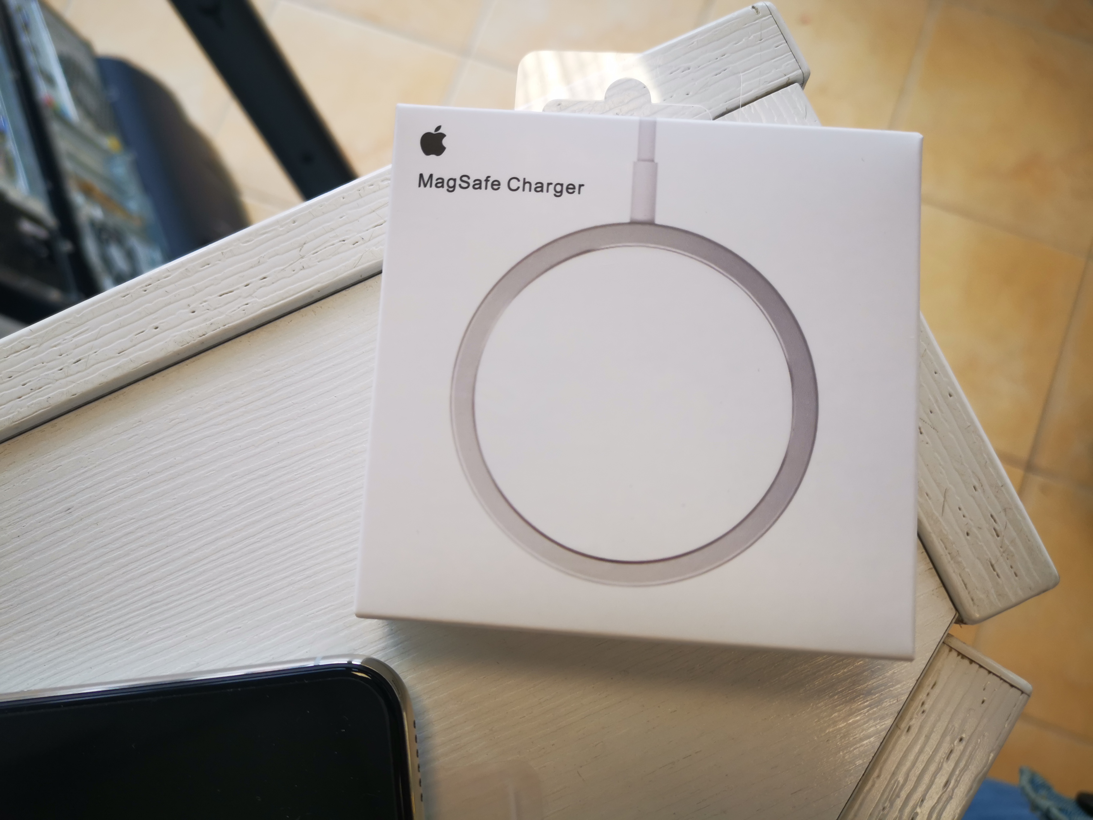 Apple MagSafe įkroviklis