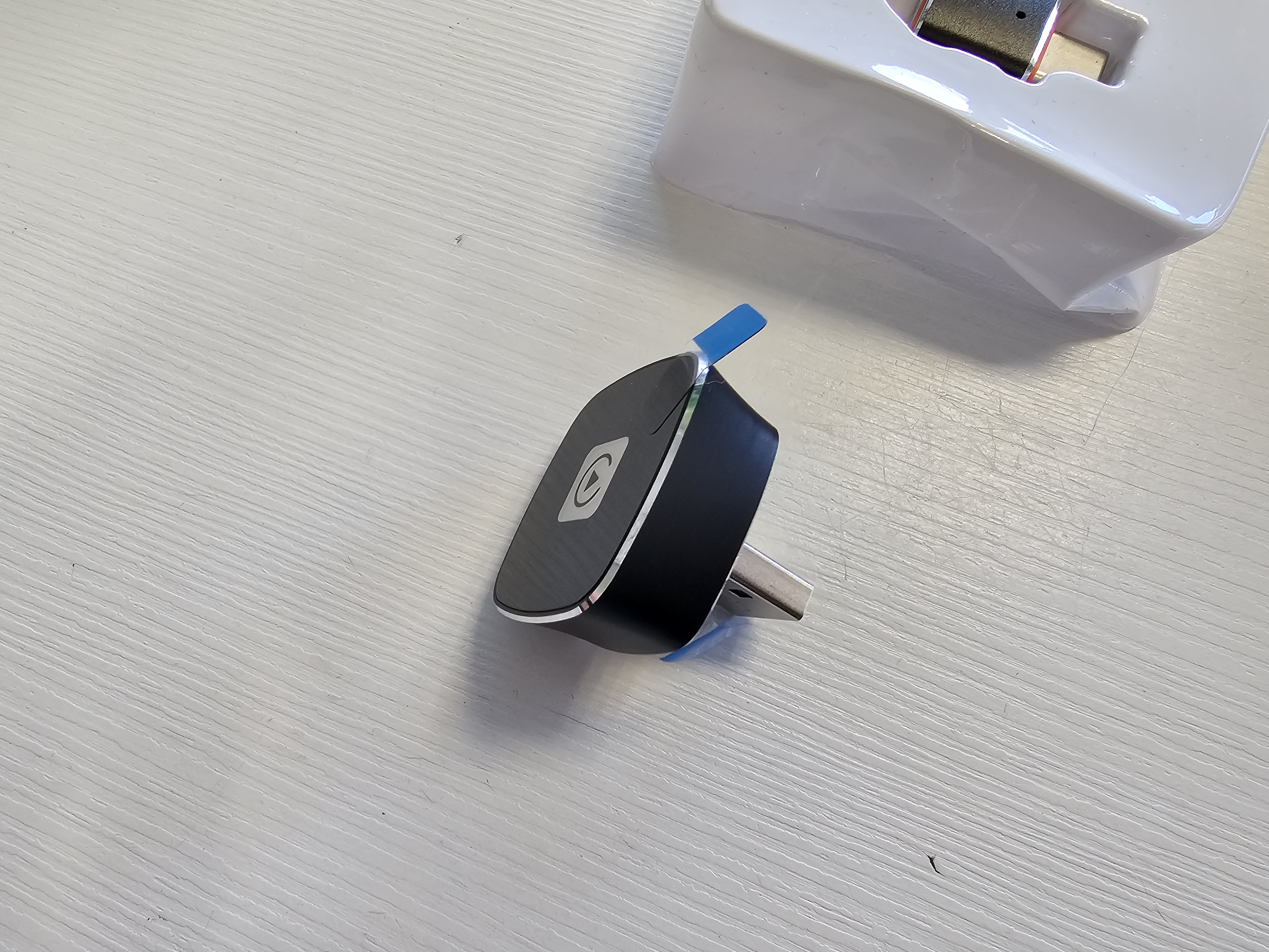 Android Auto bevielis adapteris