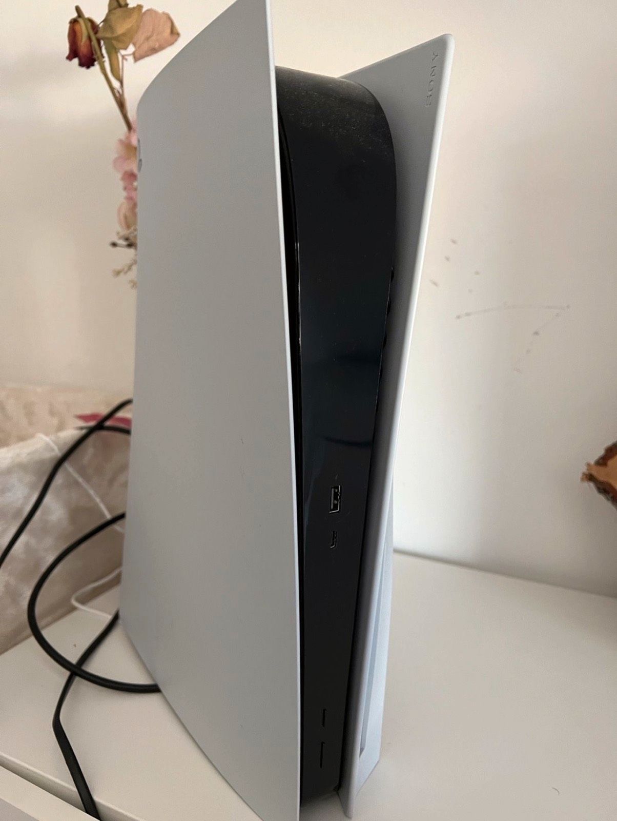 PlayStation 5 žaidimų konsolė