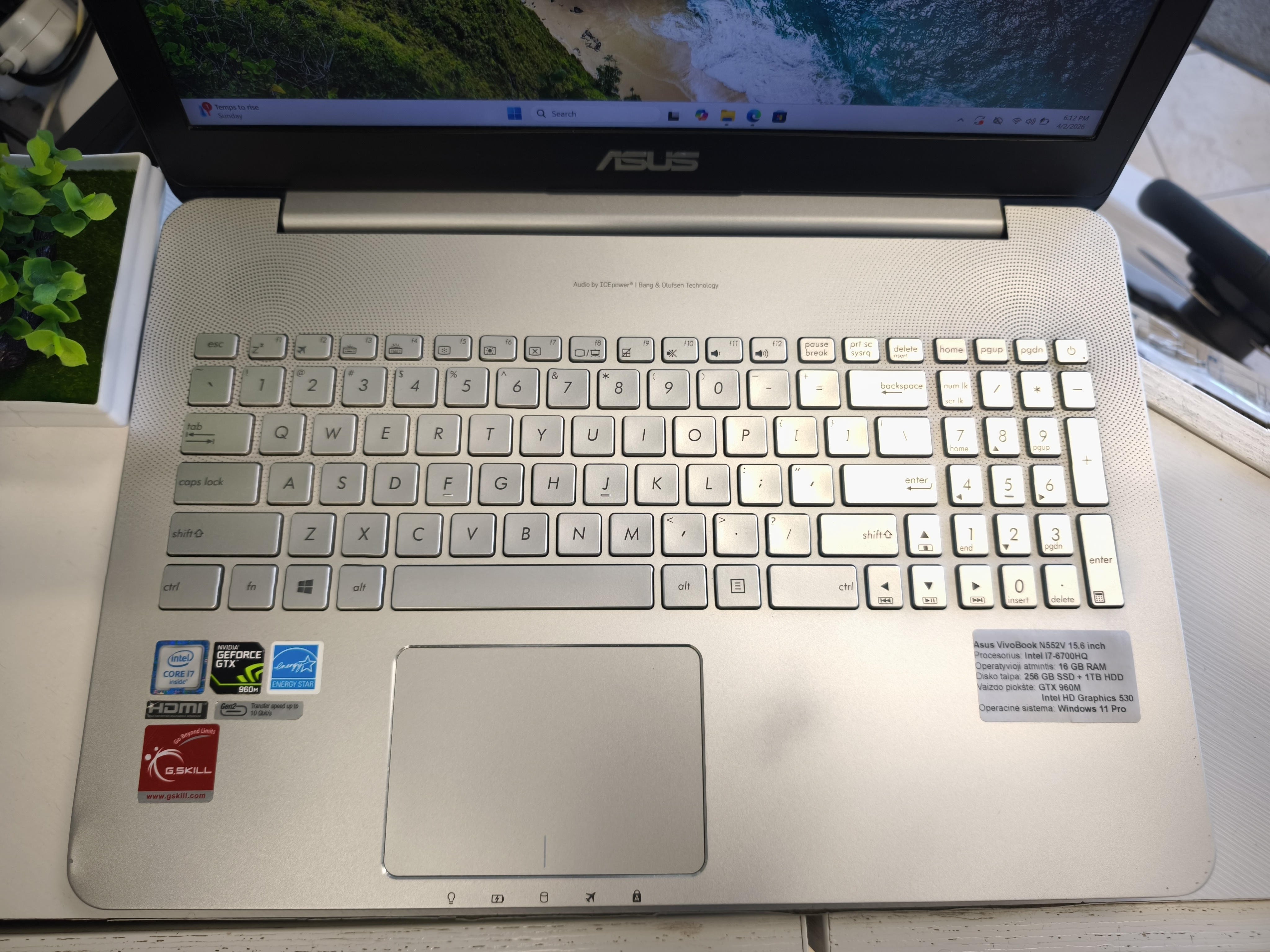Asus Vivobook 16gb / 256gb + 1tb / Gtx960m žaidimų kompiuteris
