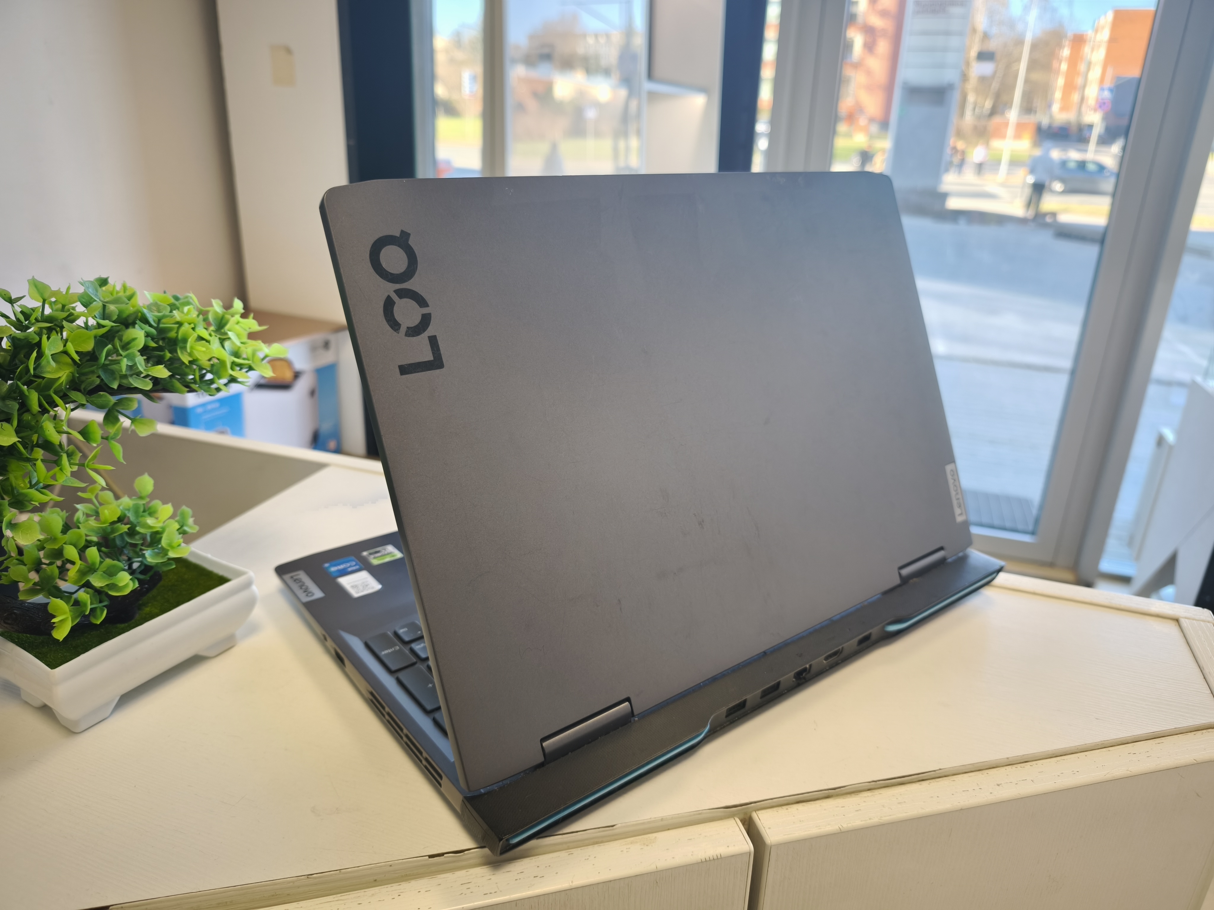 Lenovo Loq Rtx 4050 / i5-12450h / 16gb / 512gb SSD