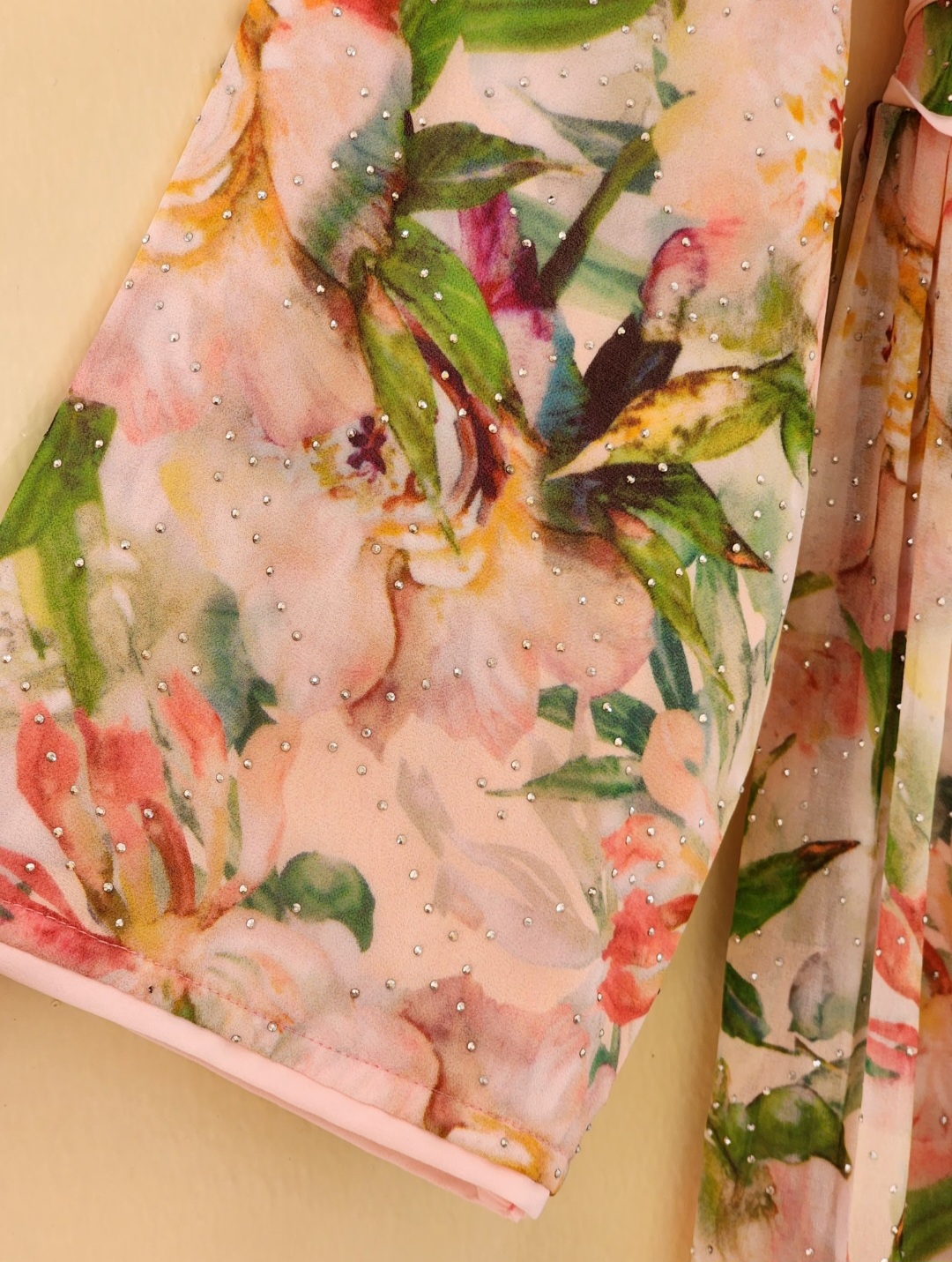 جلابية شيفون مفصص١٠