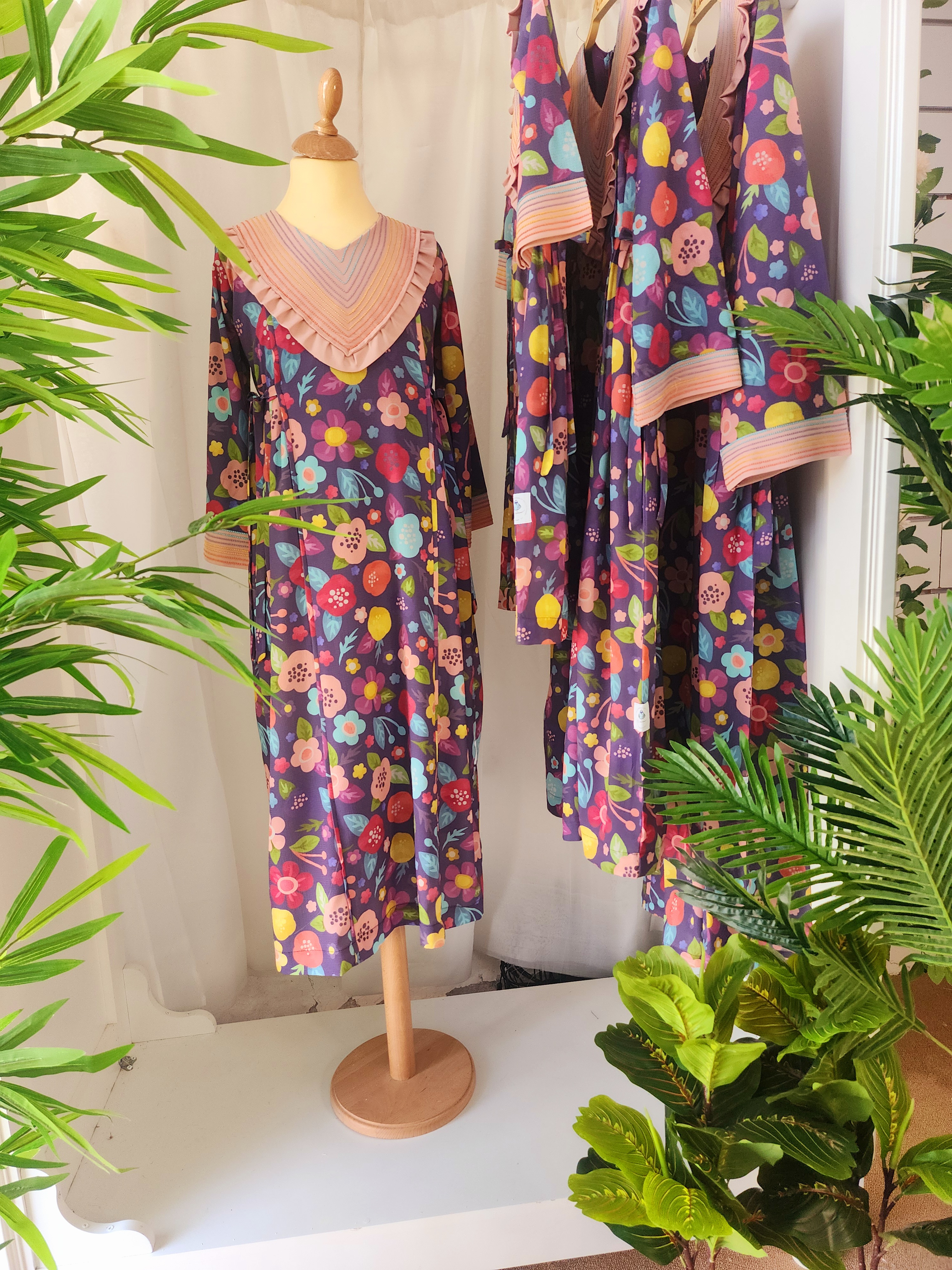 جلابية الورد المنثور