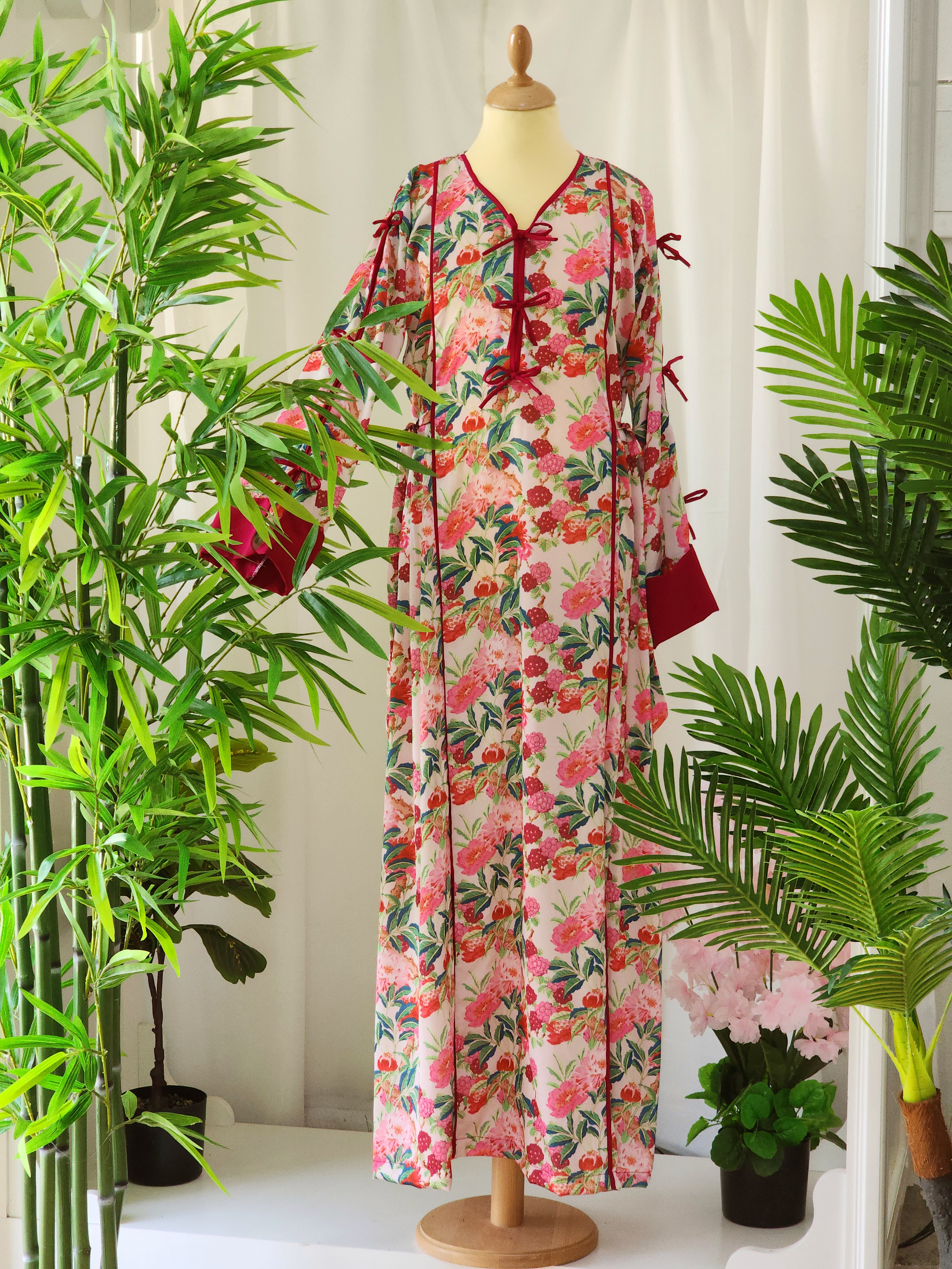 جلابية الفيونكات-عنابي