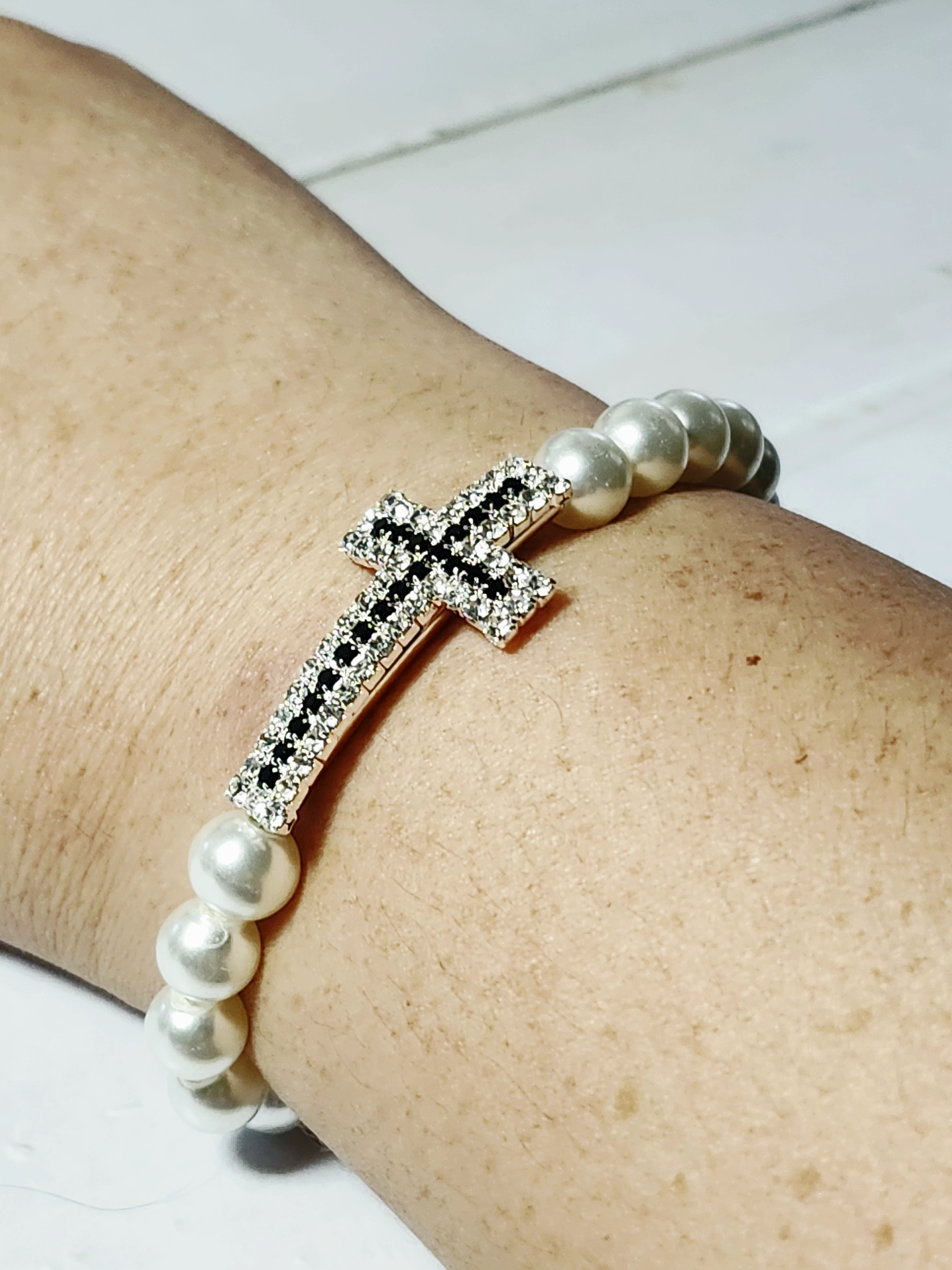 "Anna" Pearl Beaded Cross Bracelet