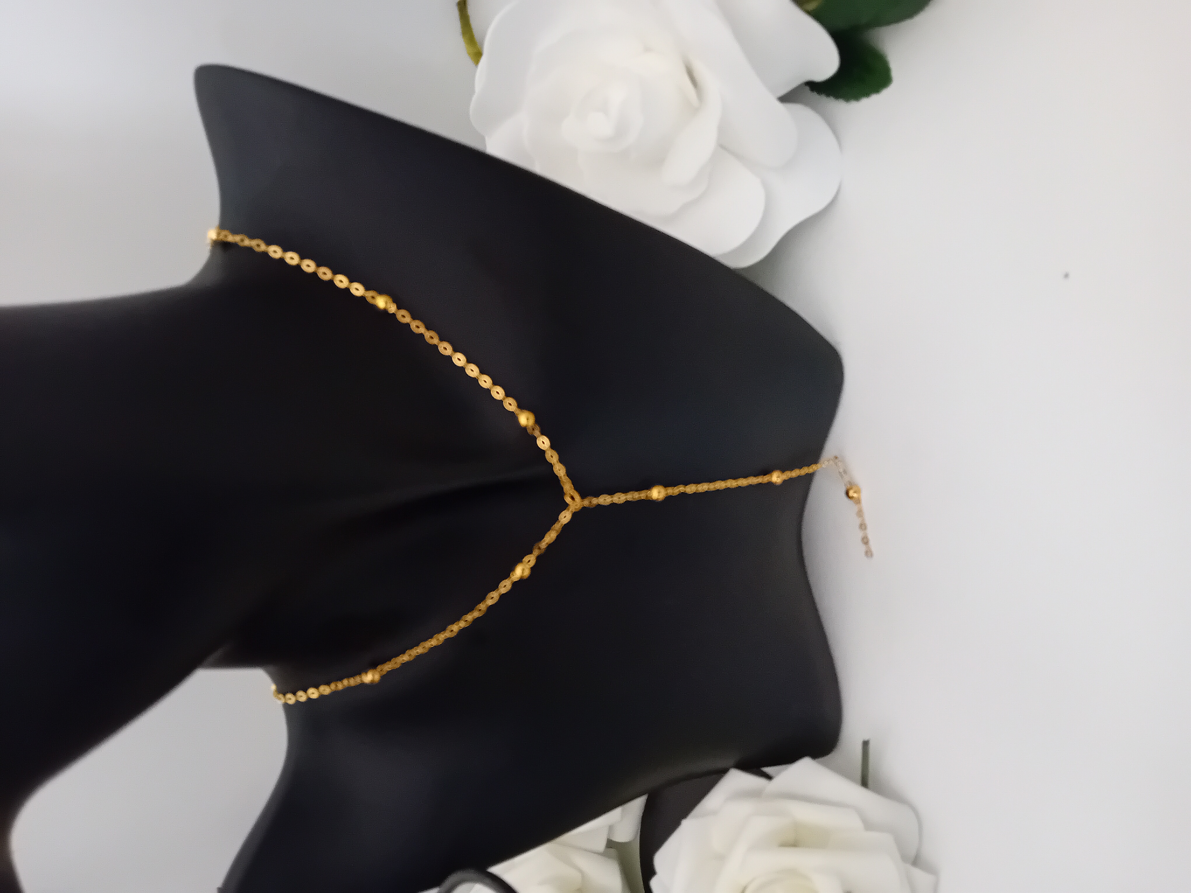 Collier doré élégant