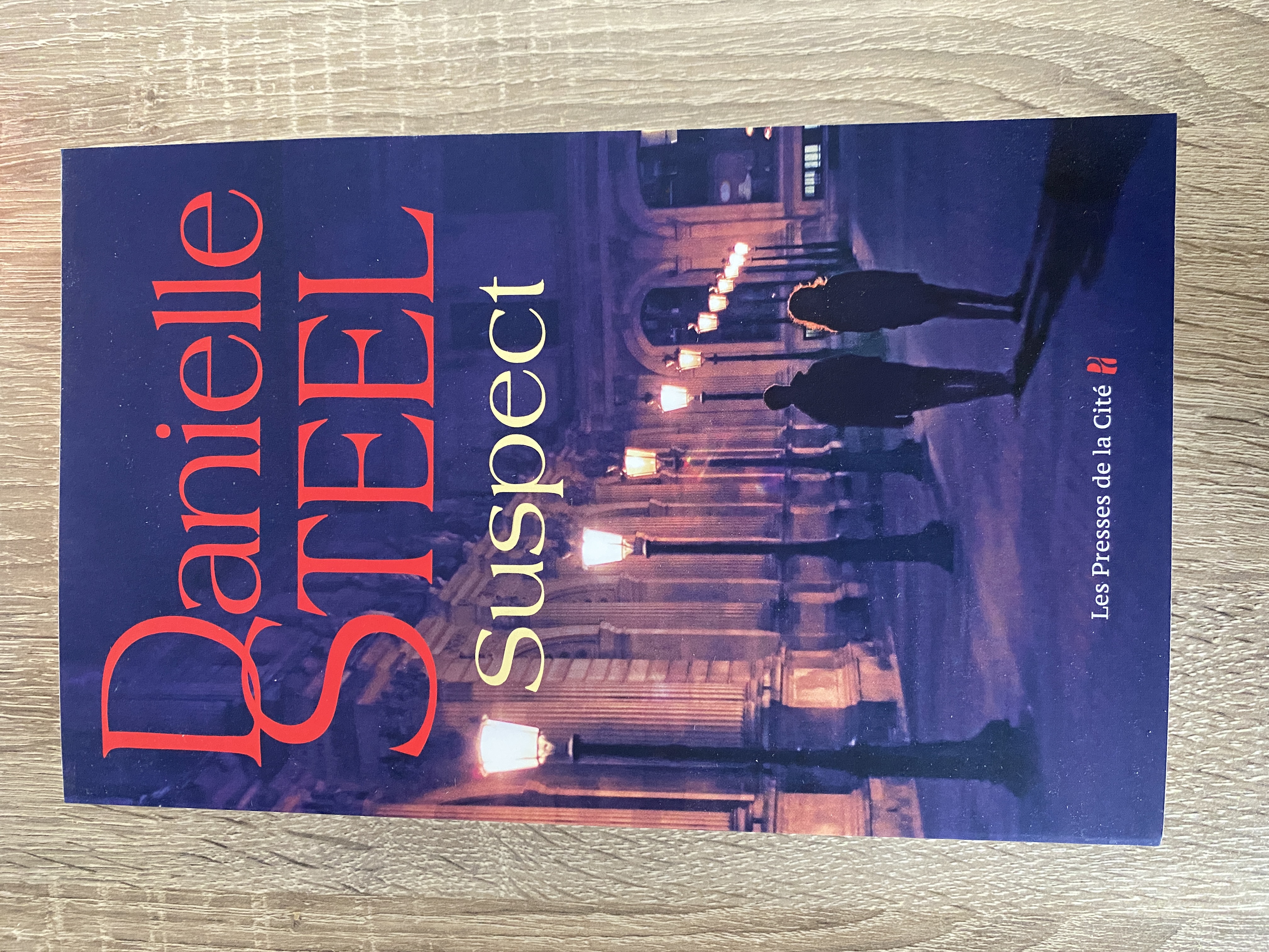 Suspect de Danielle Steel