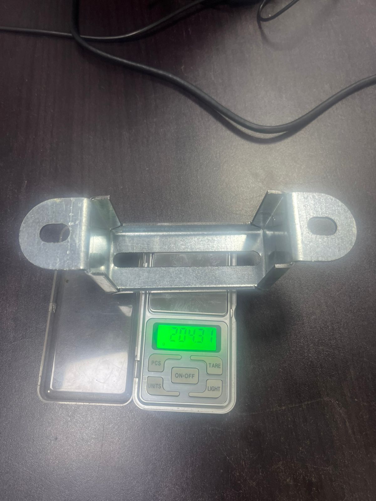 Metal Mounting Bracket--500 nos