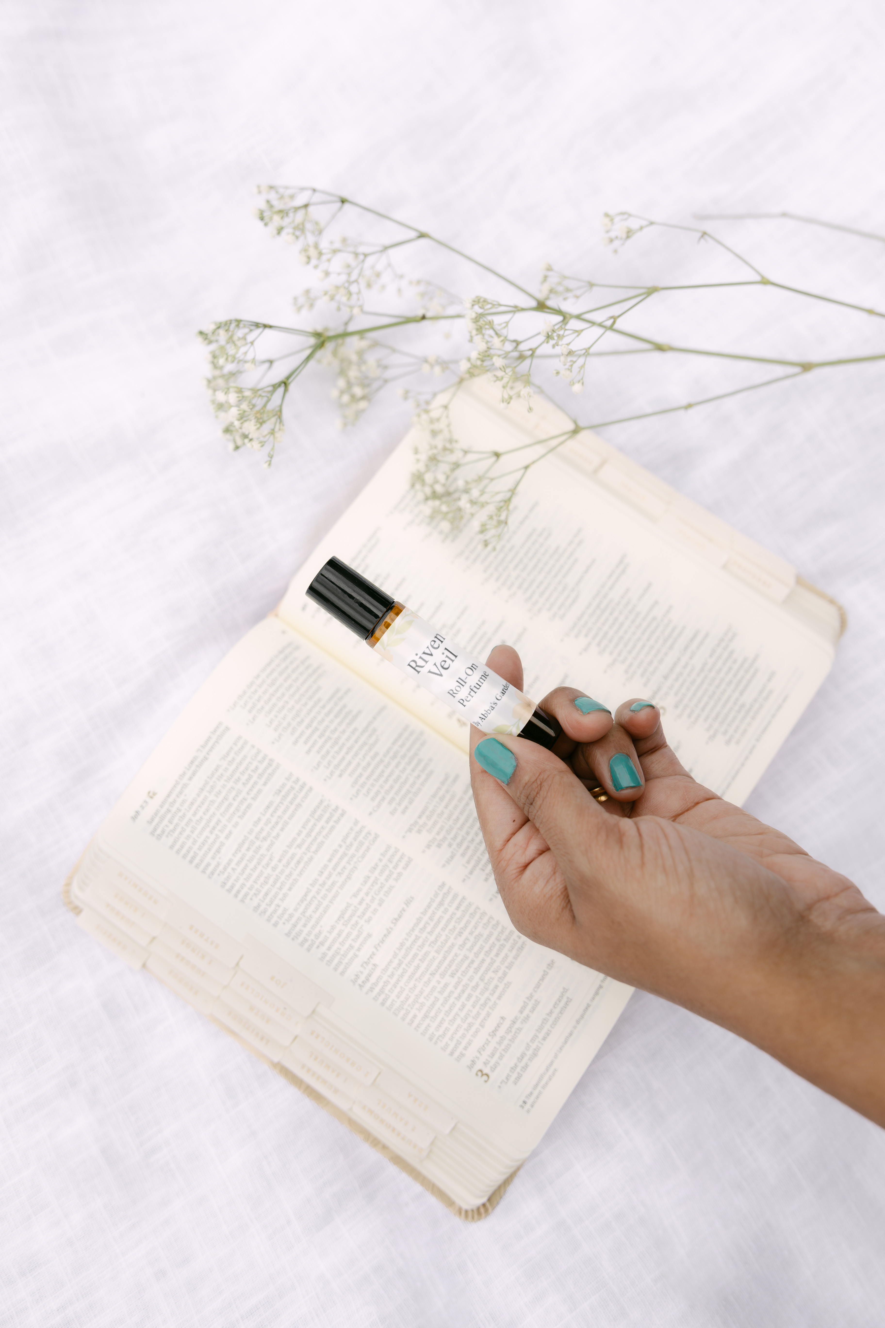 Riven Veil – Roll-On Perfume 