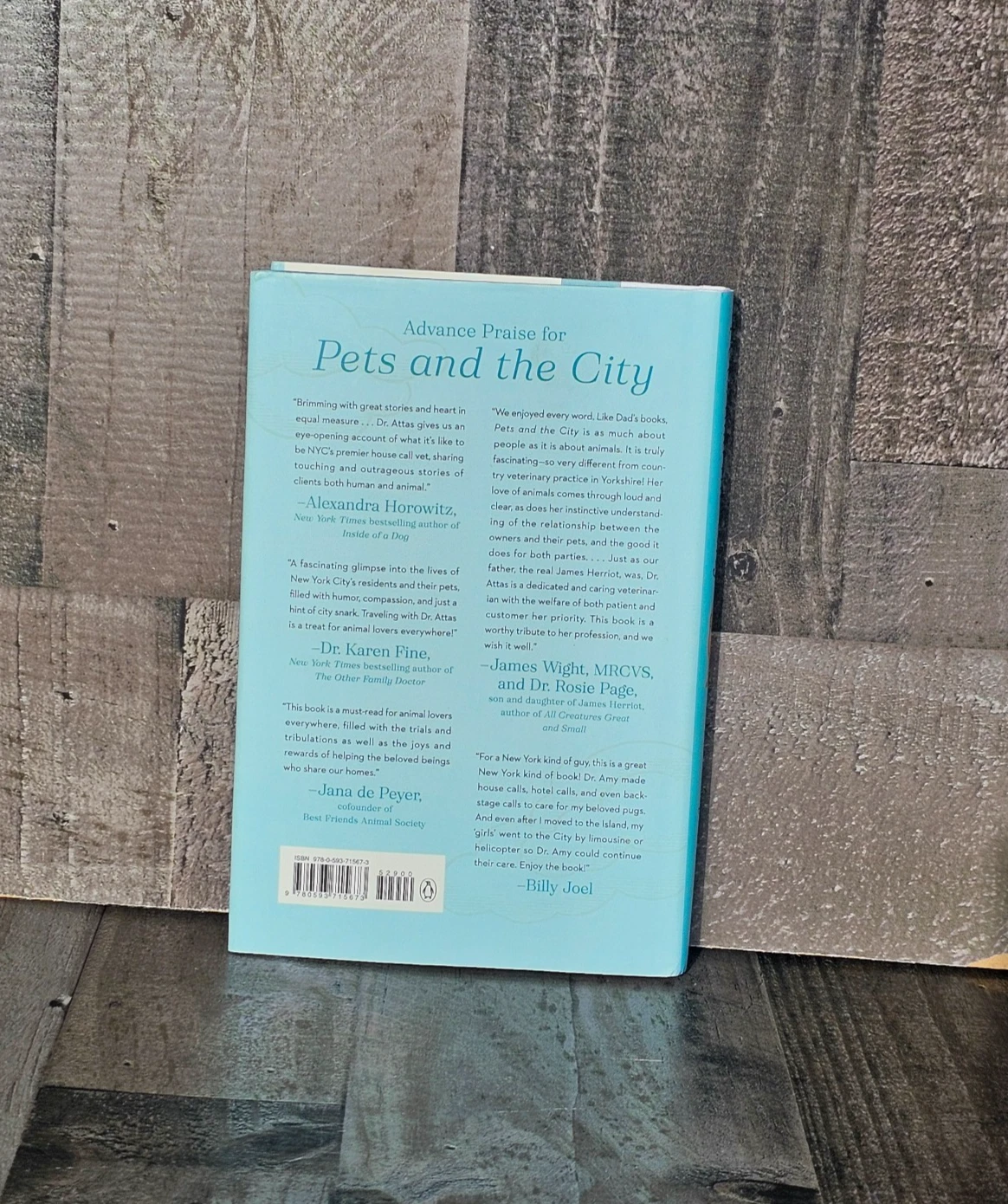 PETS AND THE CITY: TRUE TALES OF A MANHATTAN HOUSE CALL VETERINARIAN BY DR. AMY ATTAS