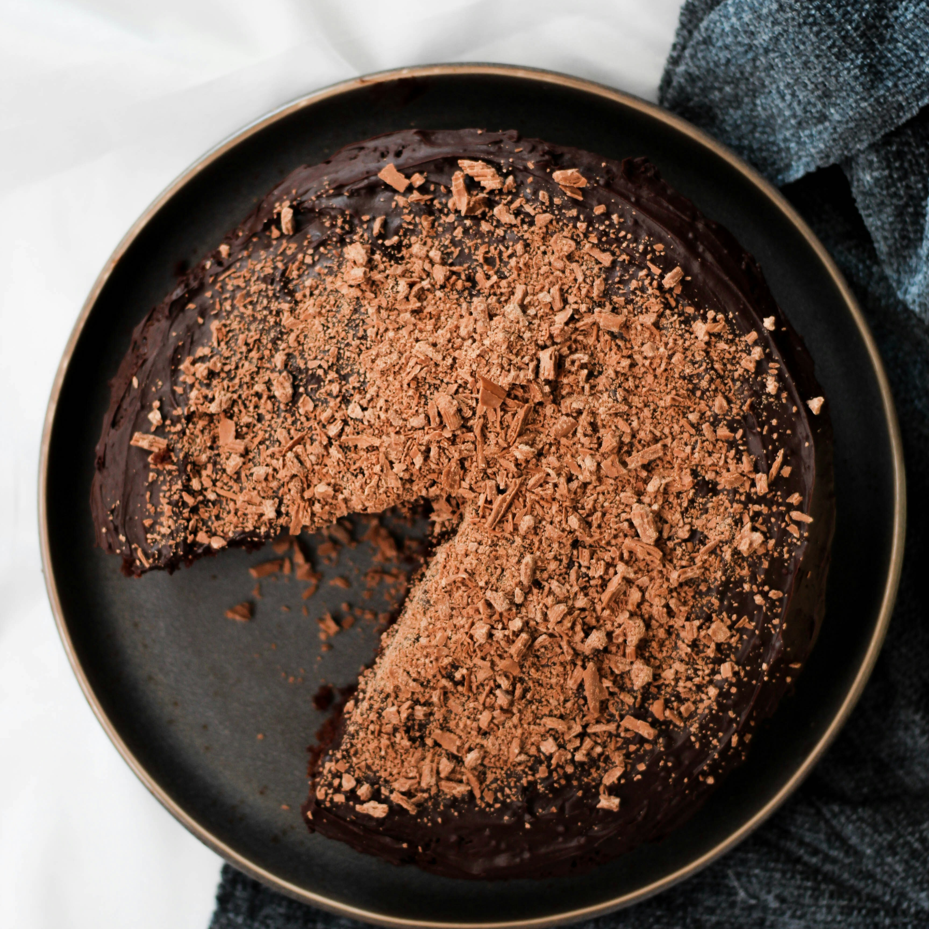 Flourless Chocolate Cake - Quick & Easy Recipe