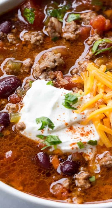Hearty Homemade Chili - Quick & Easy Recipe