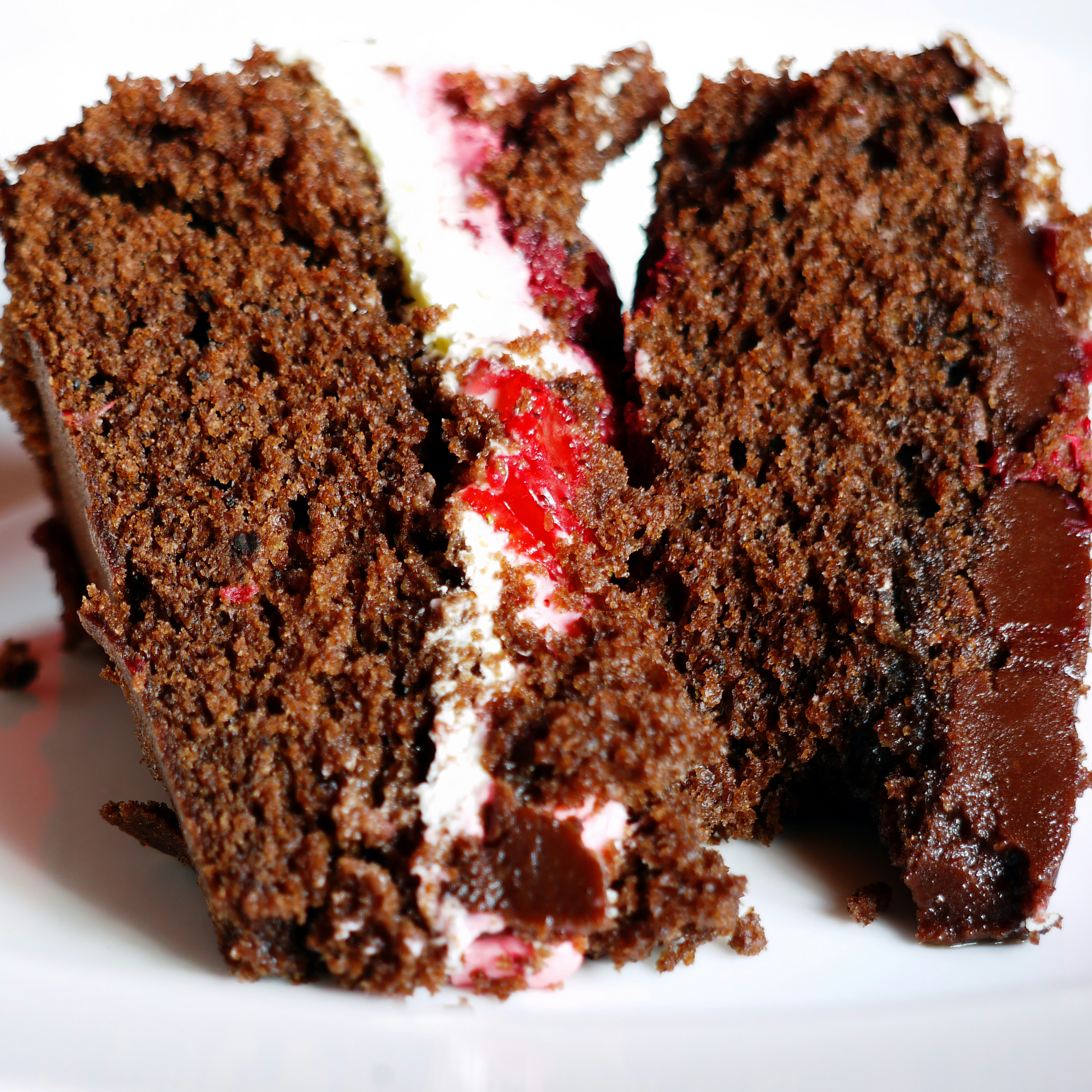 Chocolate Raspberry Cake - Quick & Easy Recipe