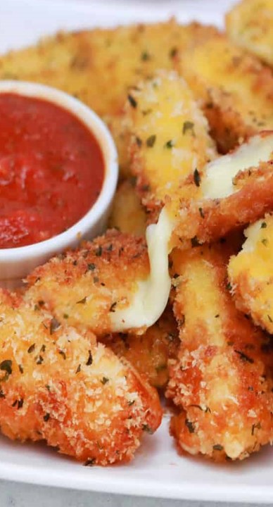Crispy Mozzarella Sticks - Quick & Easy Recipe