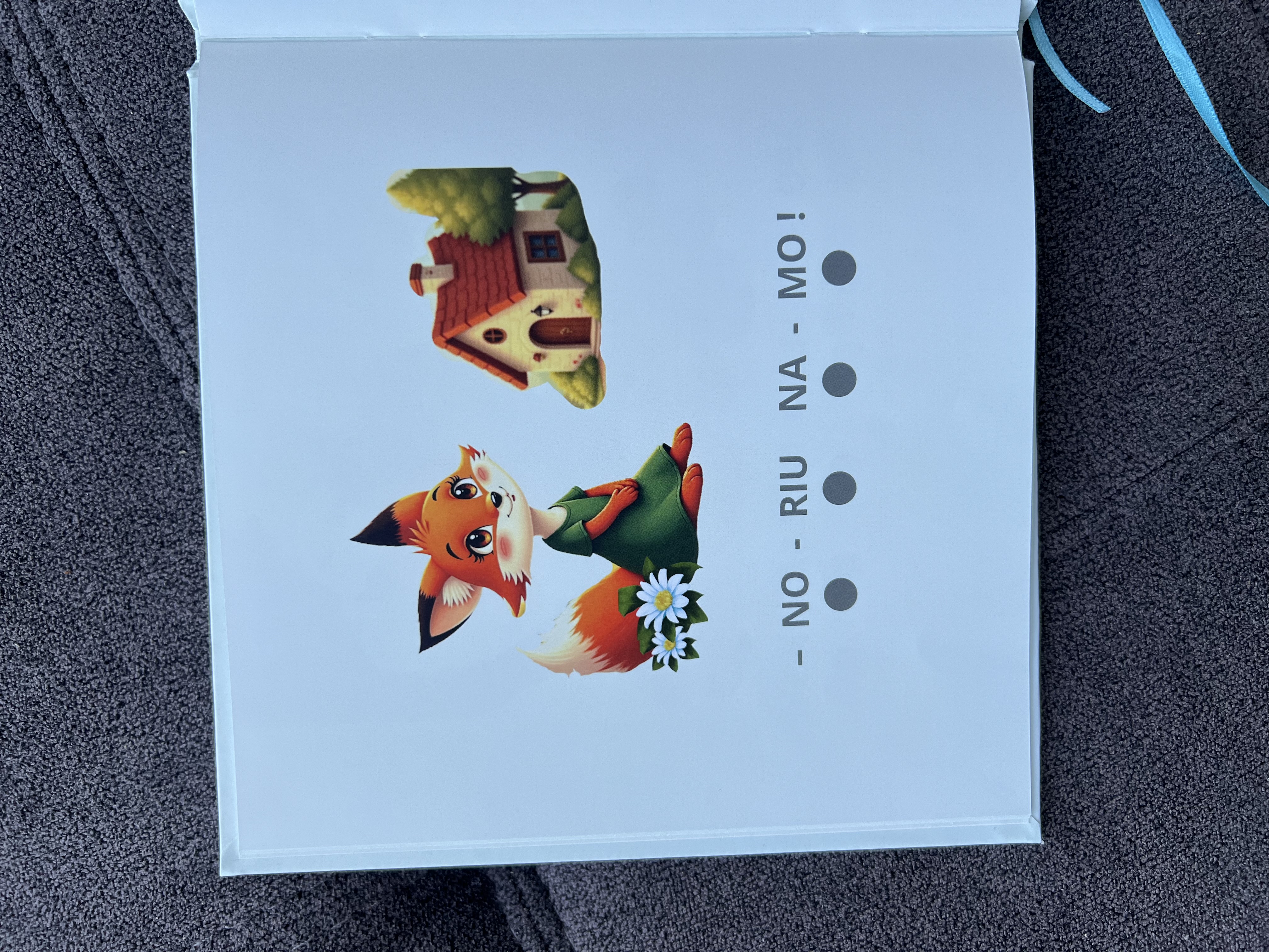 Skiemenuota knyga "Popó ir Luna"