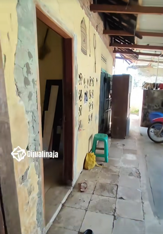 Di jual rumah dan bangunan lokasi di Jl.Flamboyan Purwakarta