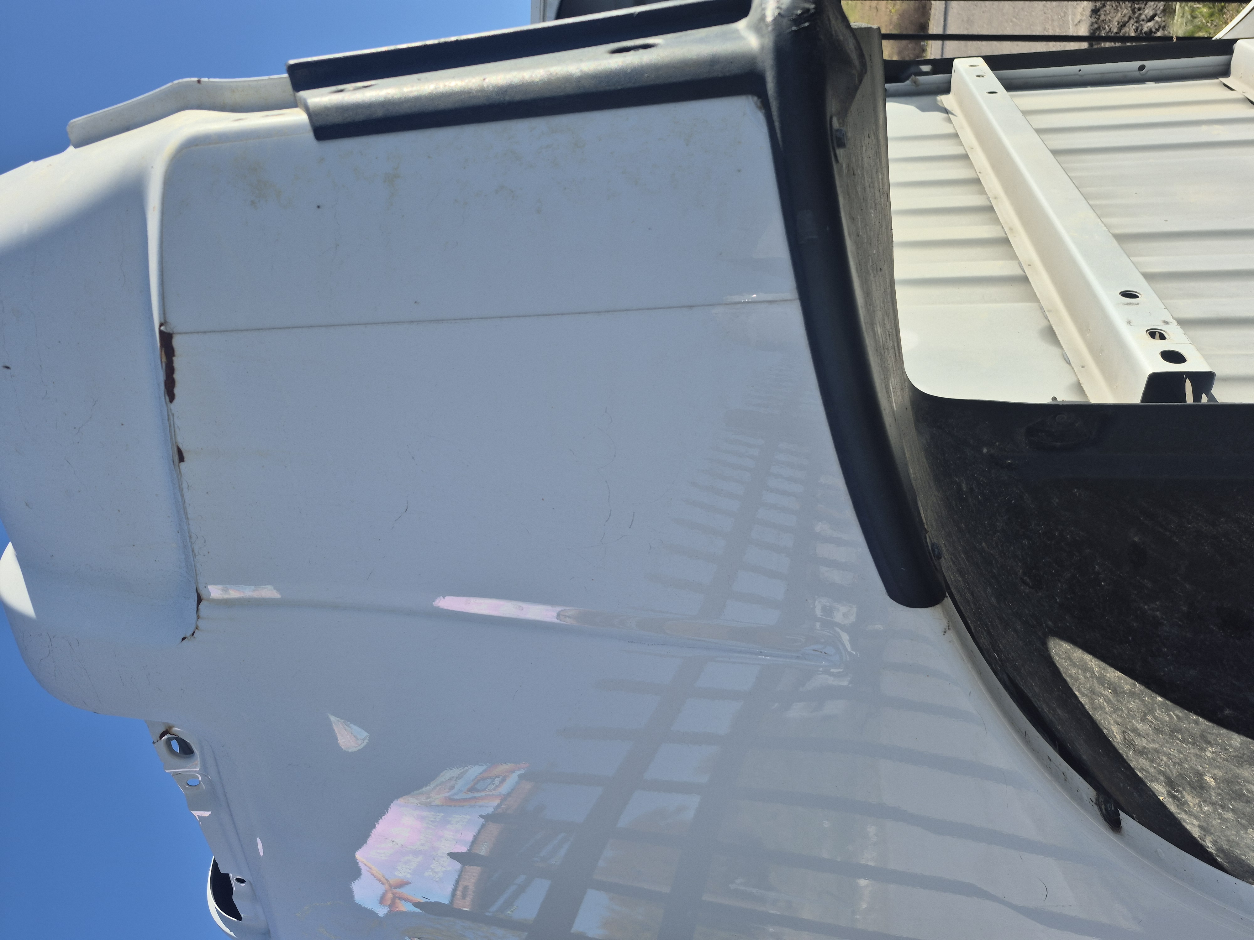 2010-2018 RAM 1500 2500 3500 single rear wheel - White - Repairable