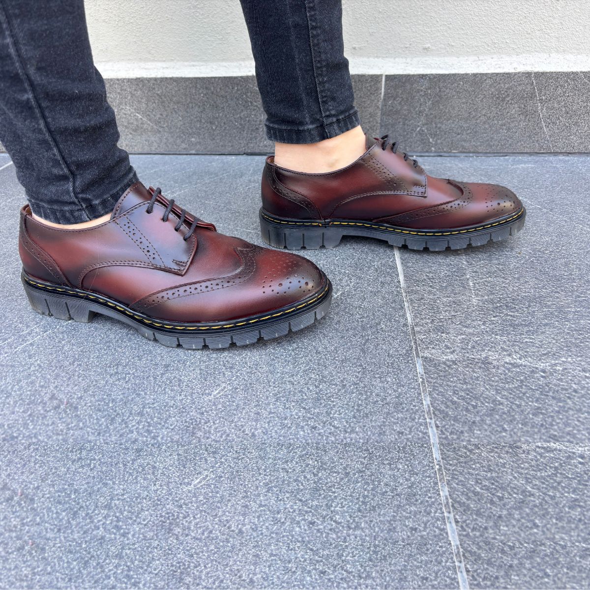 Zapato Bostoniano Humo Rojo