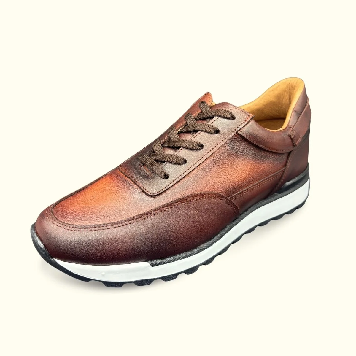 Tenis Café Sombreado