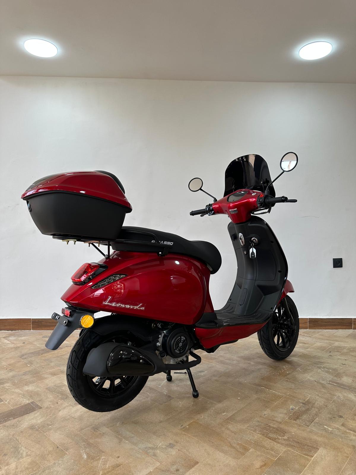 Scooter Léonardo Picasso 49 CC