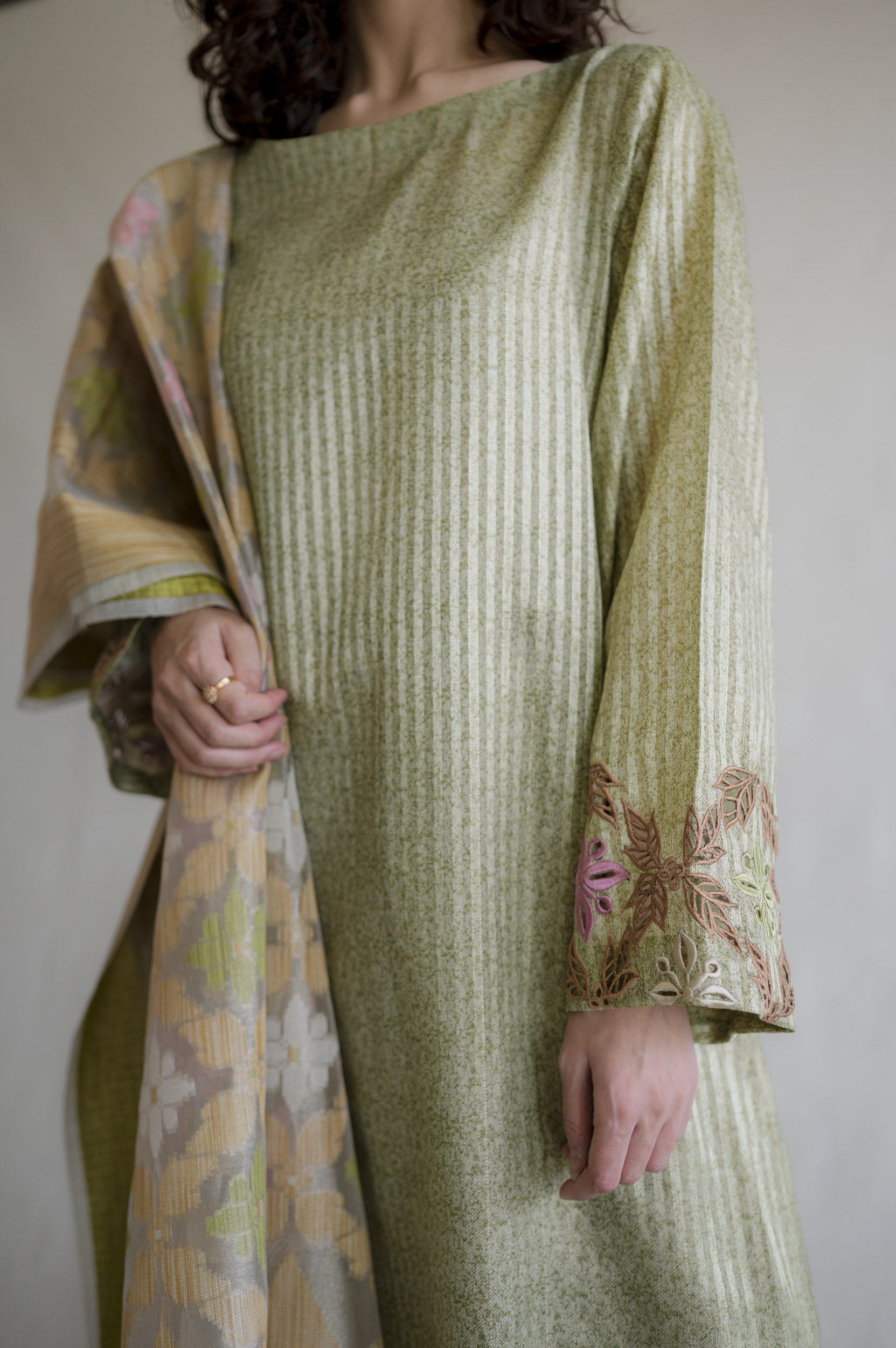 Lily green