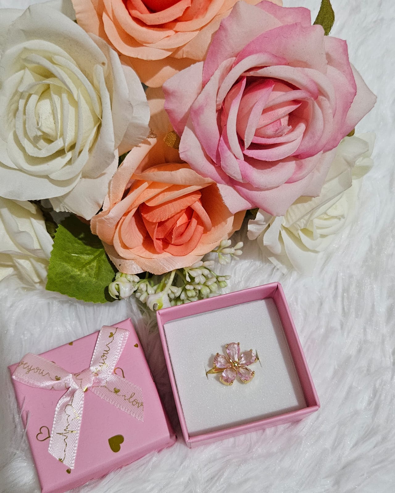 Anillo de flor rosa