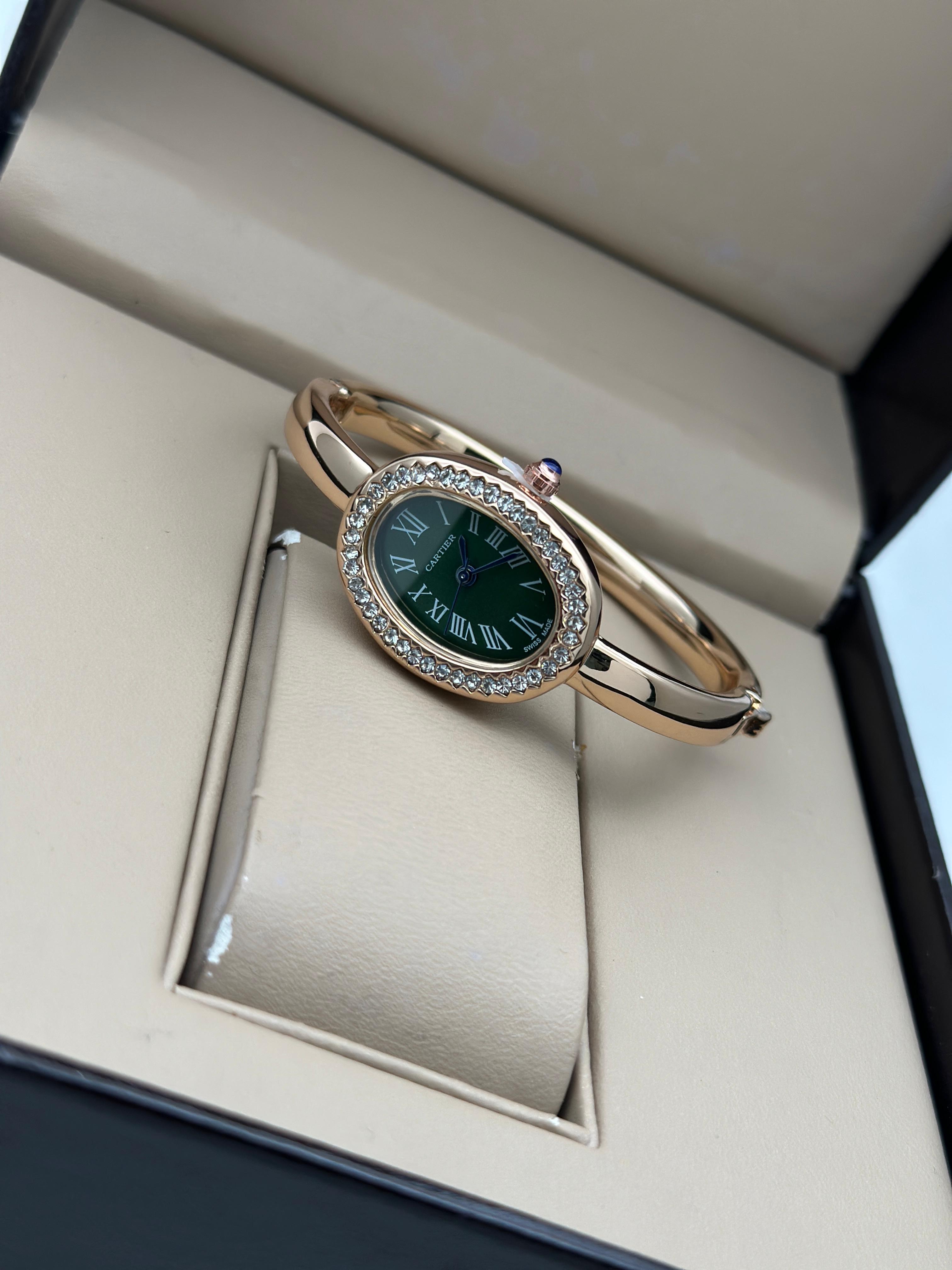 Car Tier Elegant Ladies’ Bracelet Watch