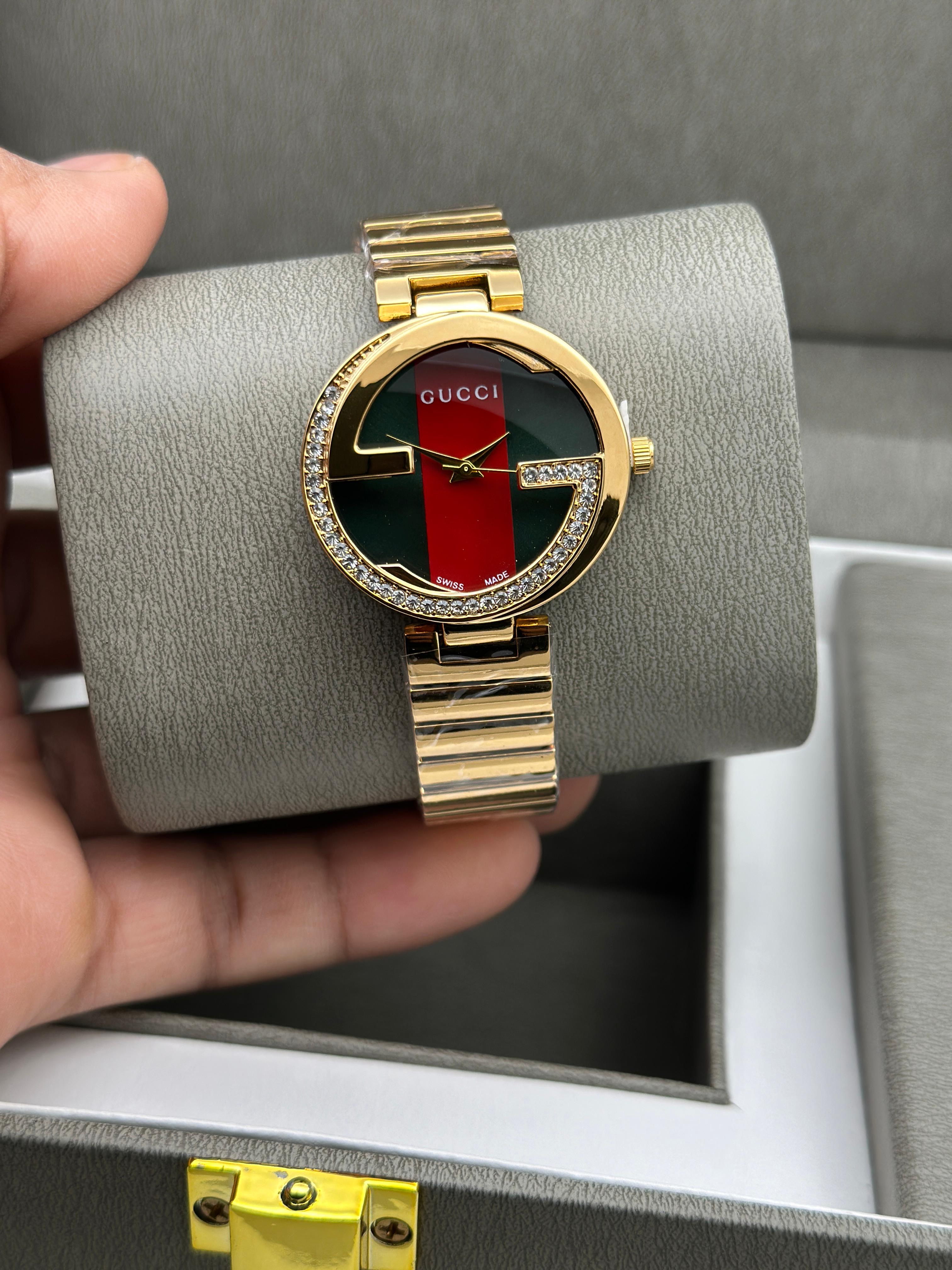 Gu cci Women's Gold Watch