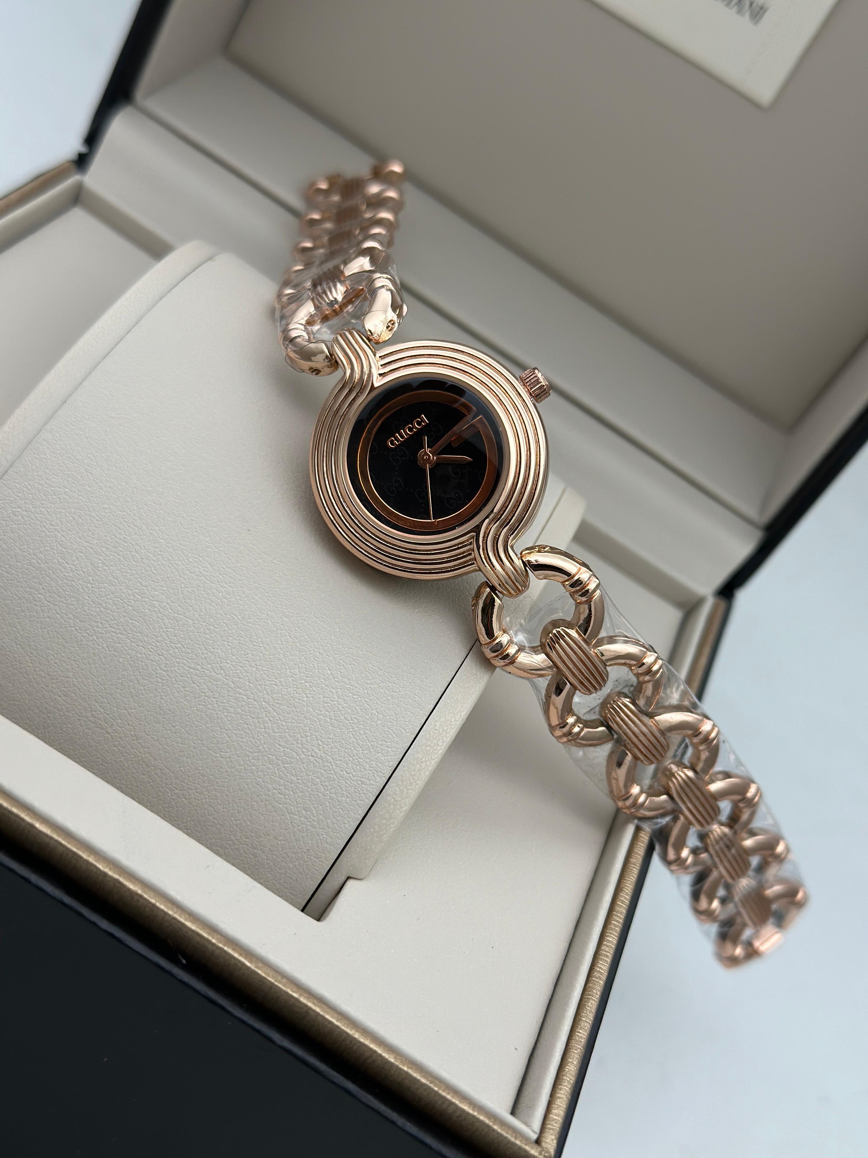 Vintage Gu cci Rose Gold Women's Watch
