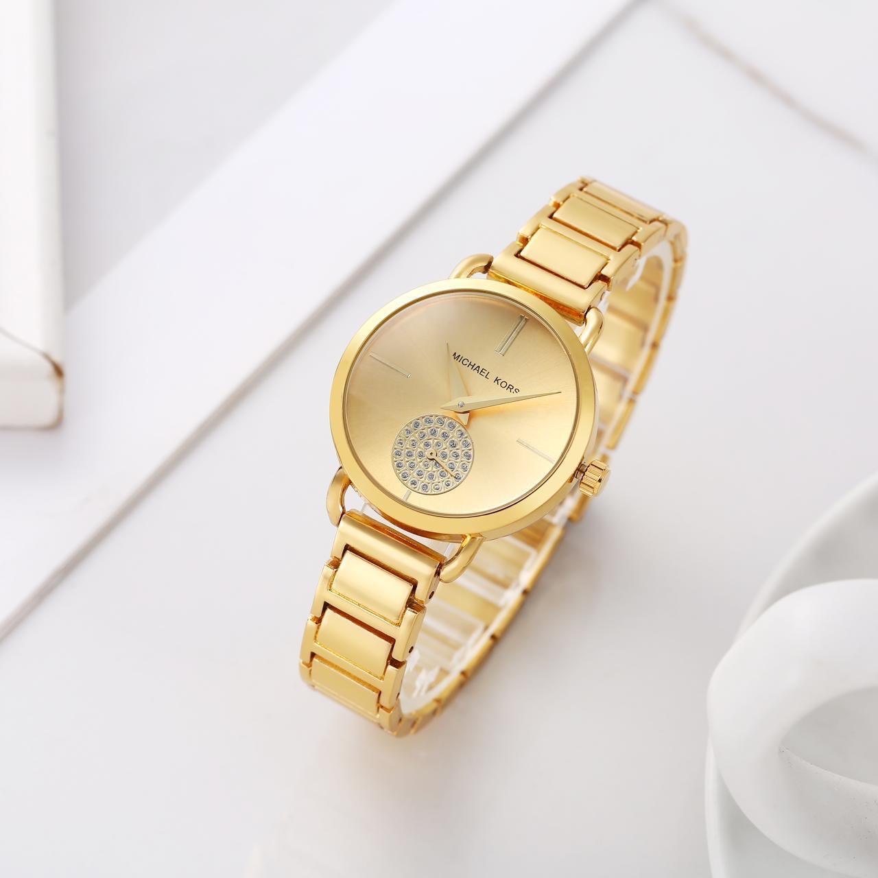  Kors Women's Wristwatch