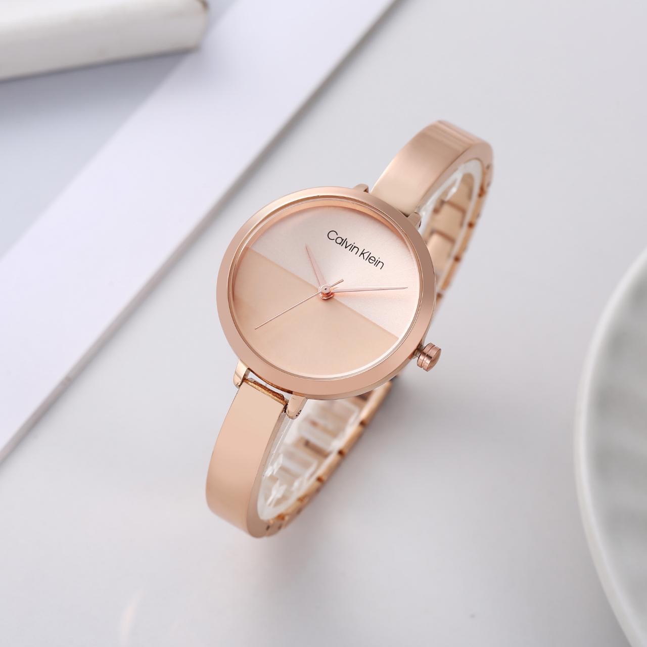  Cal vi n  Klein Women's Rose Gold Watch