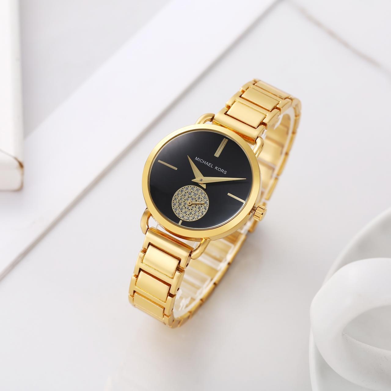  Kors Women's Wristwatch