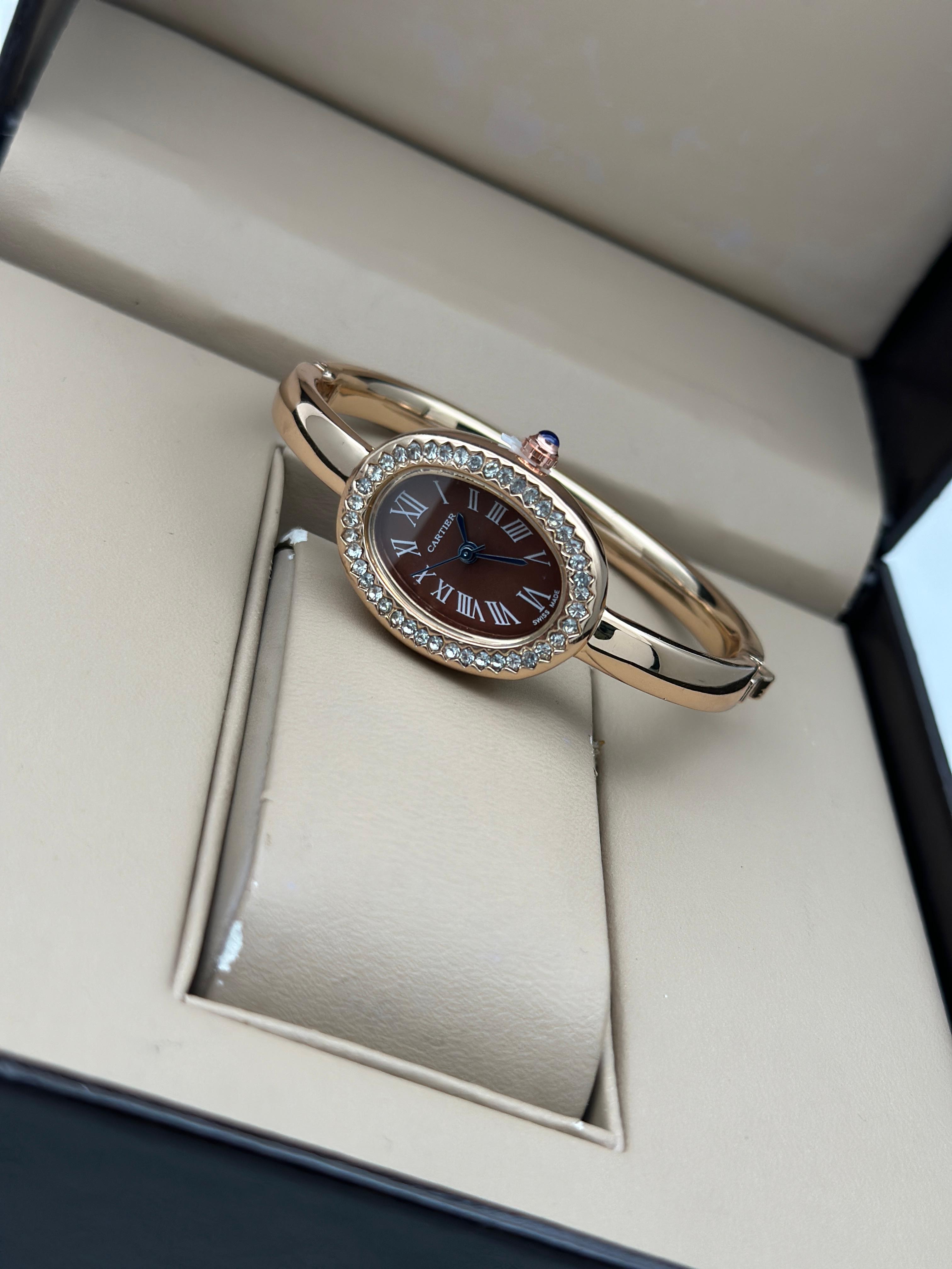 Car Tier Elegant Ladies’ Bracelet Watch