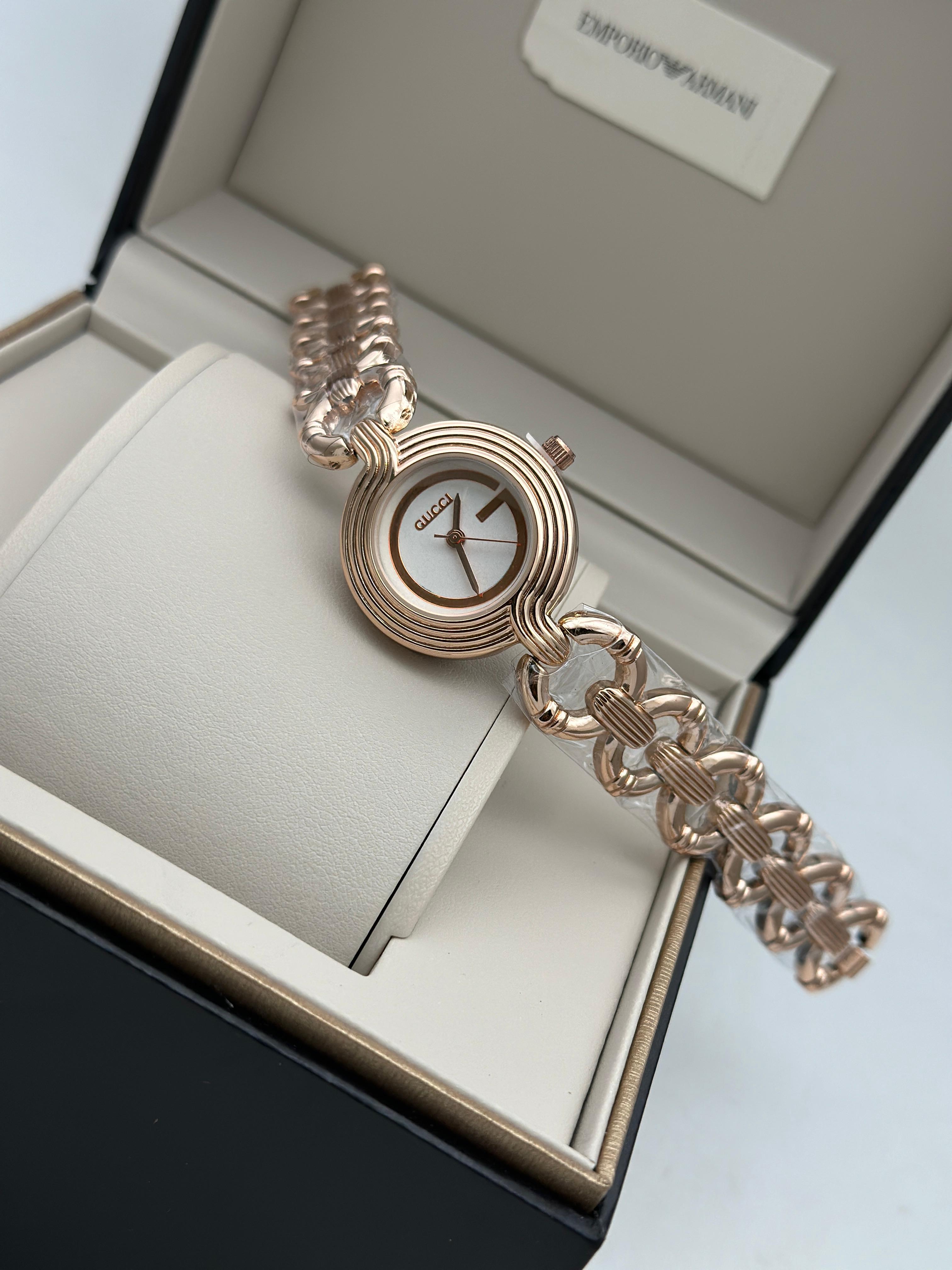 Vintage Gu cci Rose Gold Women's Watch