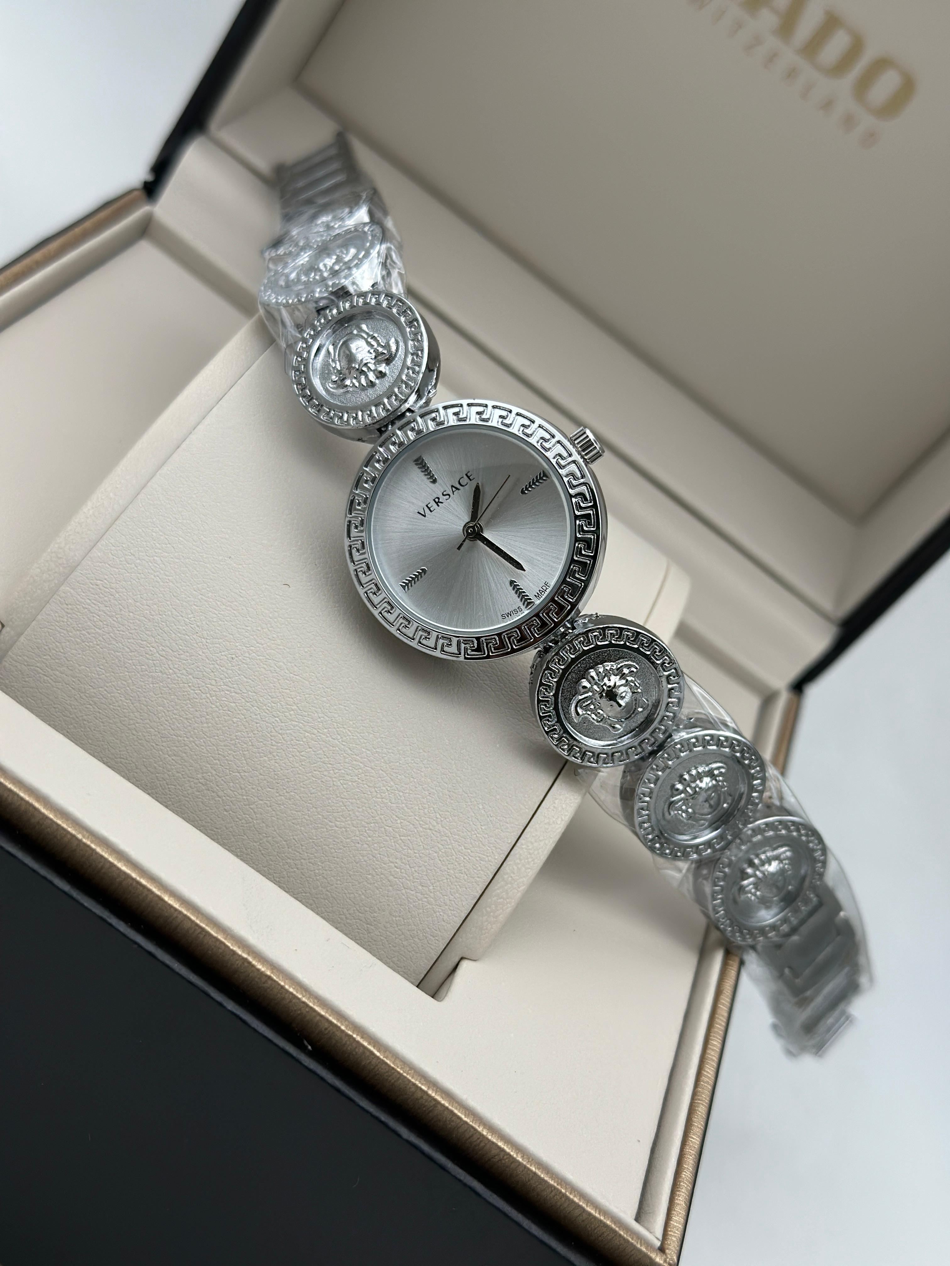 Ver sace Women's Medusa Watch